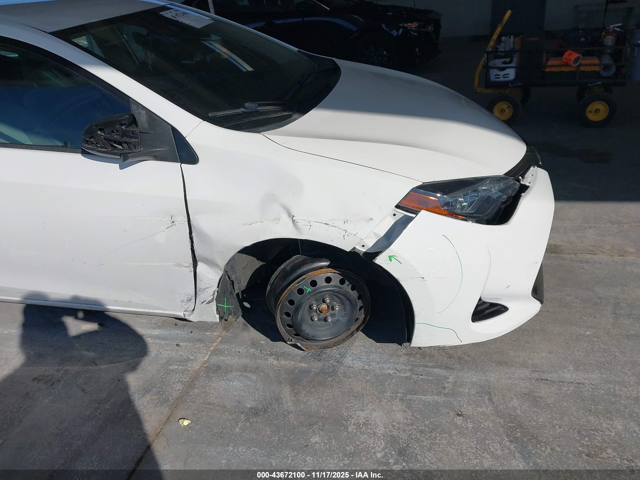 TOYOTA COROLLA image 6