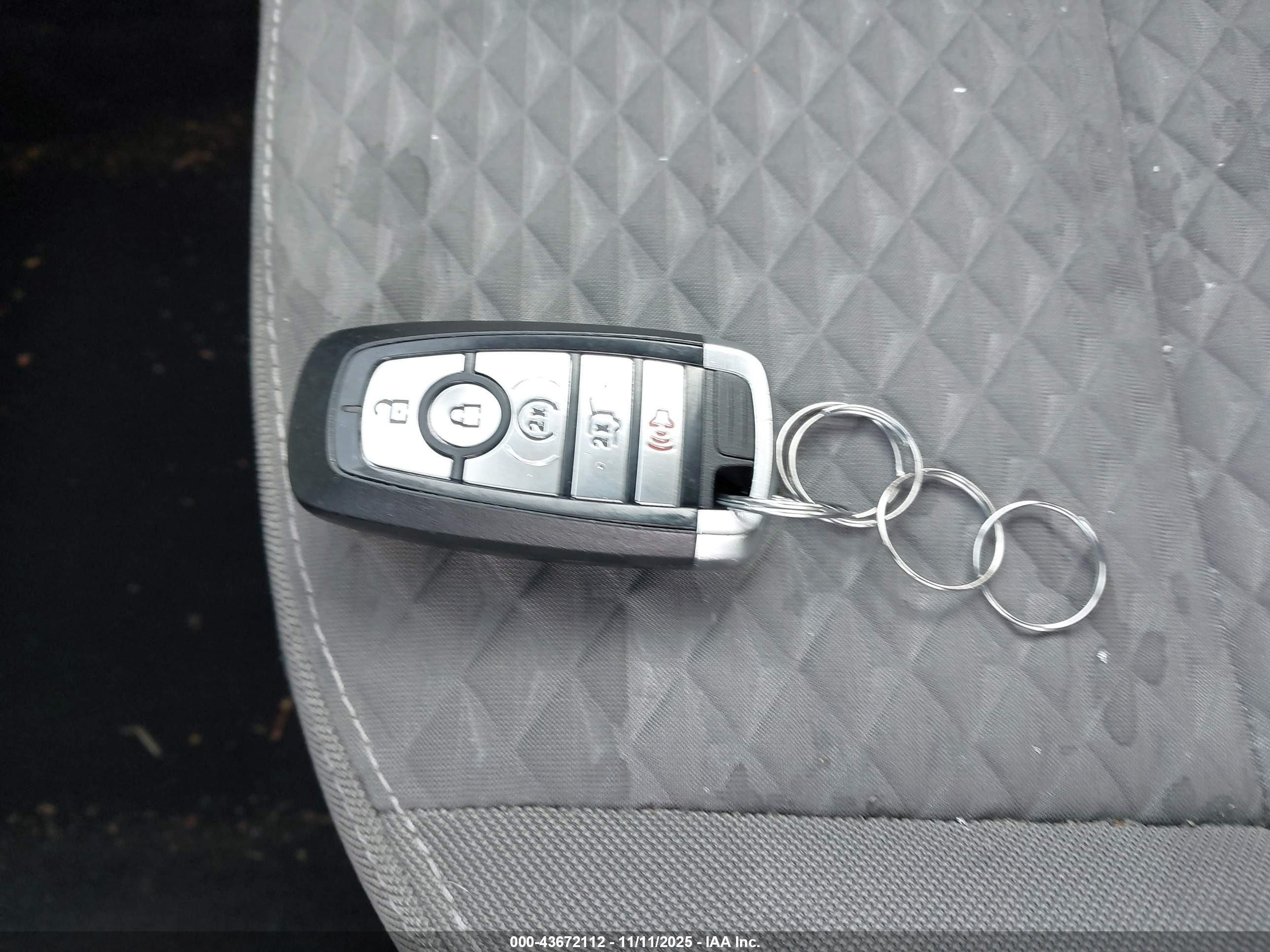 FORD ESCAPE image 11