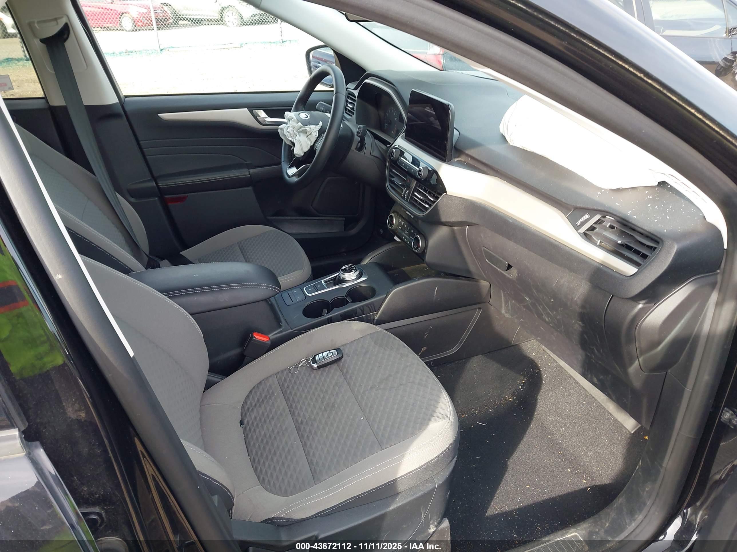 FORD ESCAPE image 5
