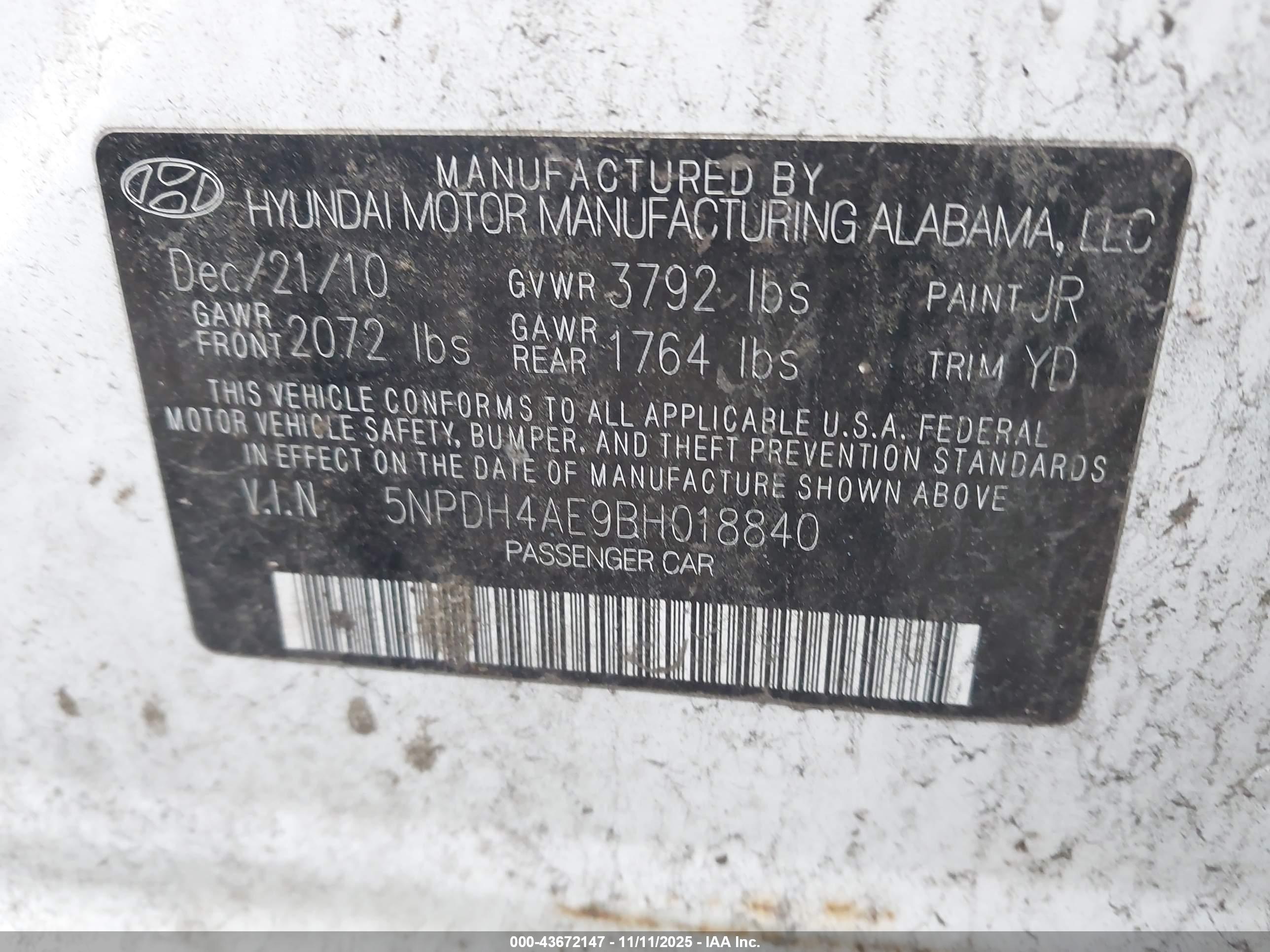 HYUNDAI ELANTRA image 9
