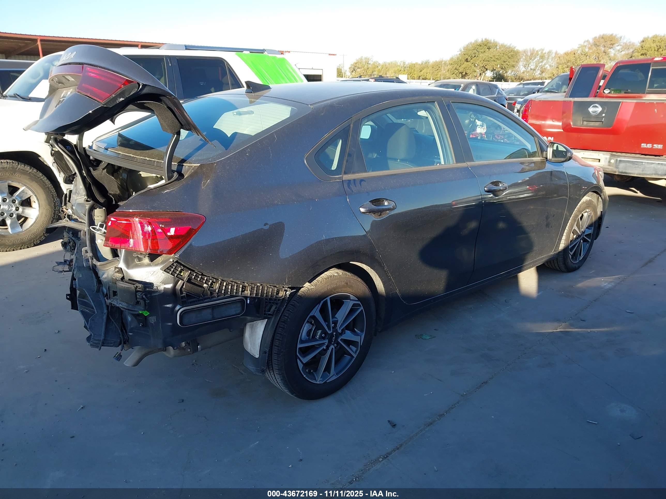 KIA FORTE image 4