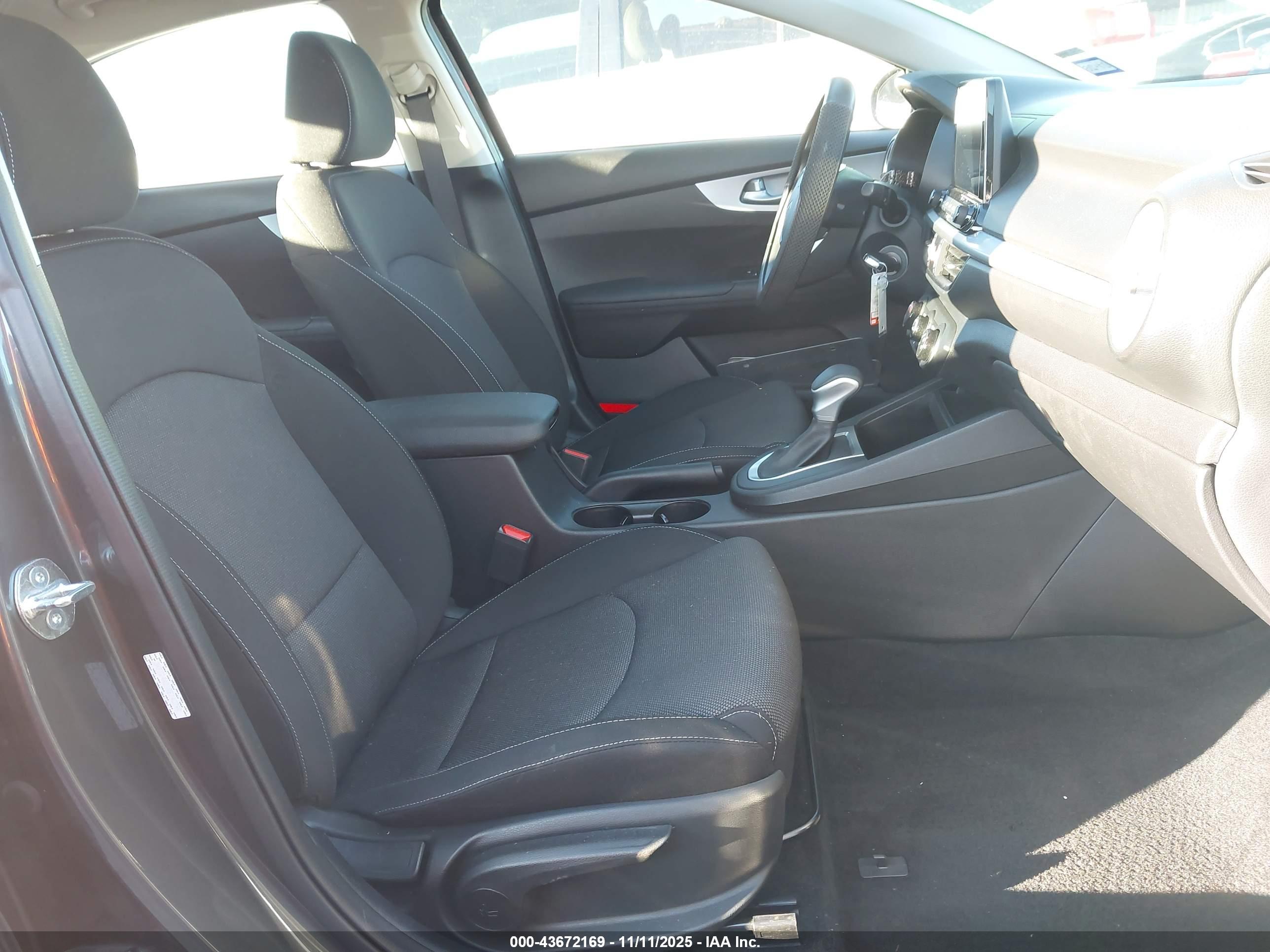 KIA FORTE image 5