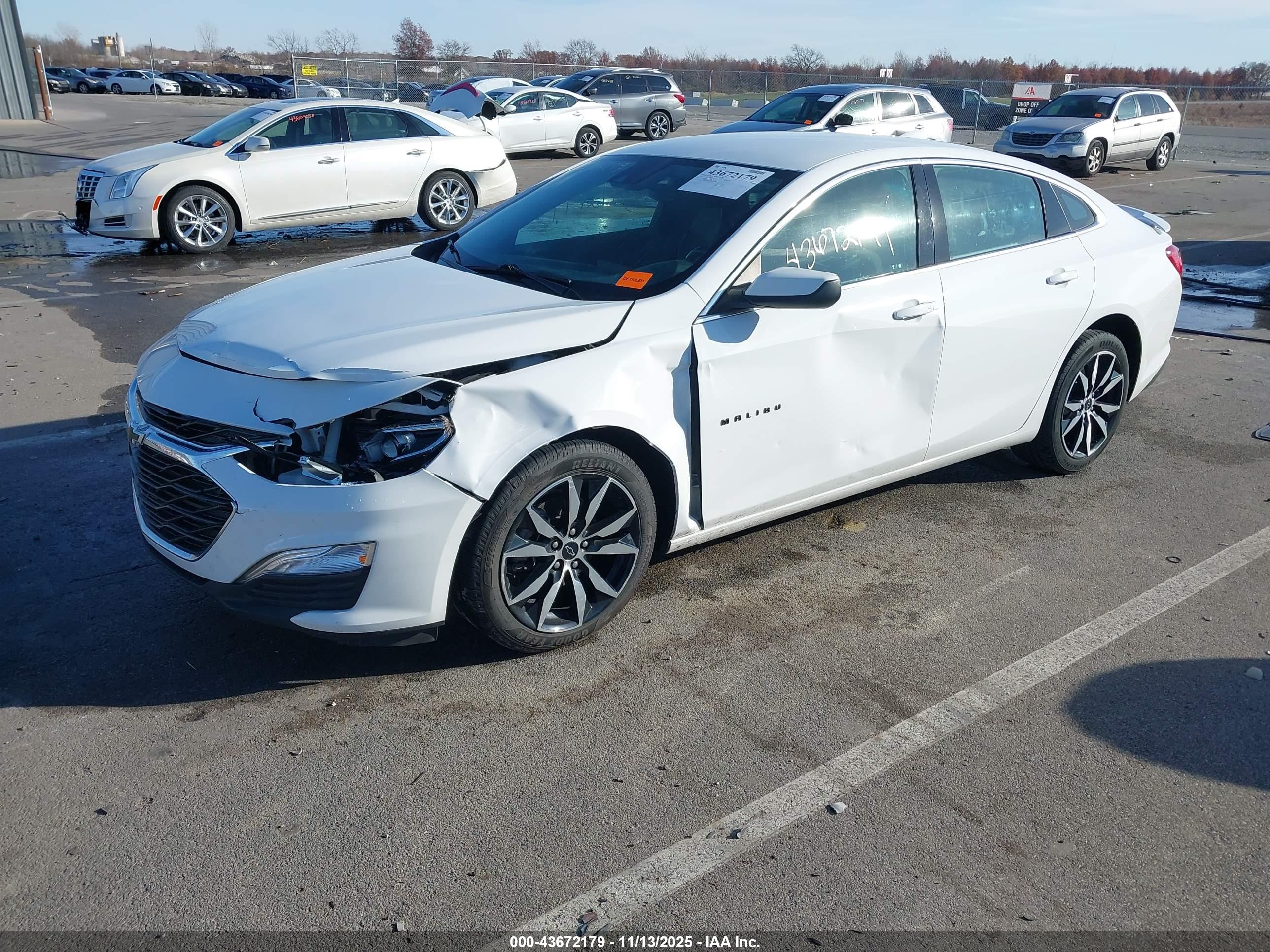 CHEVROLET MALIBU image 2