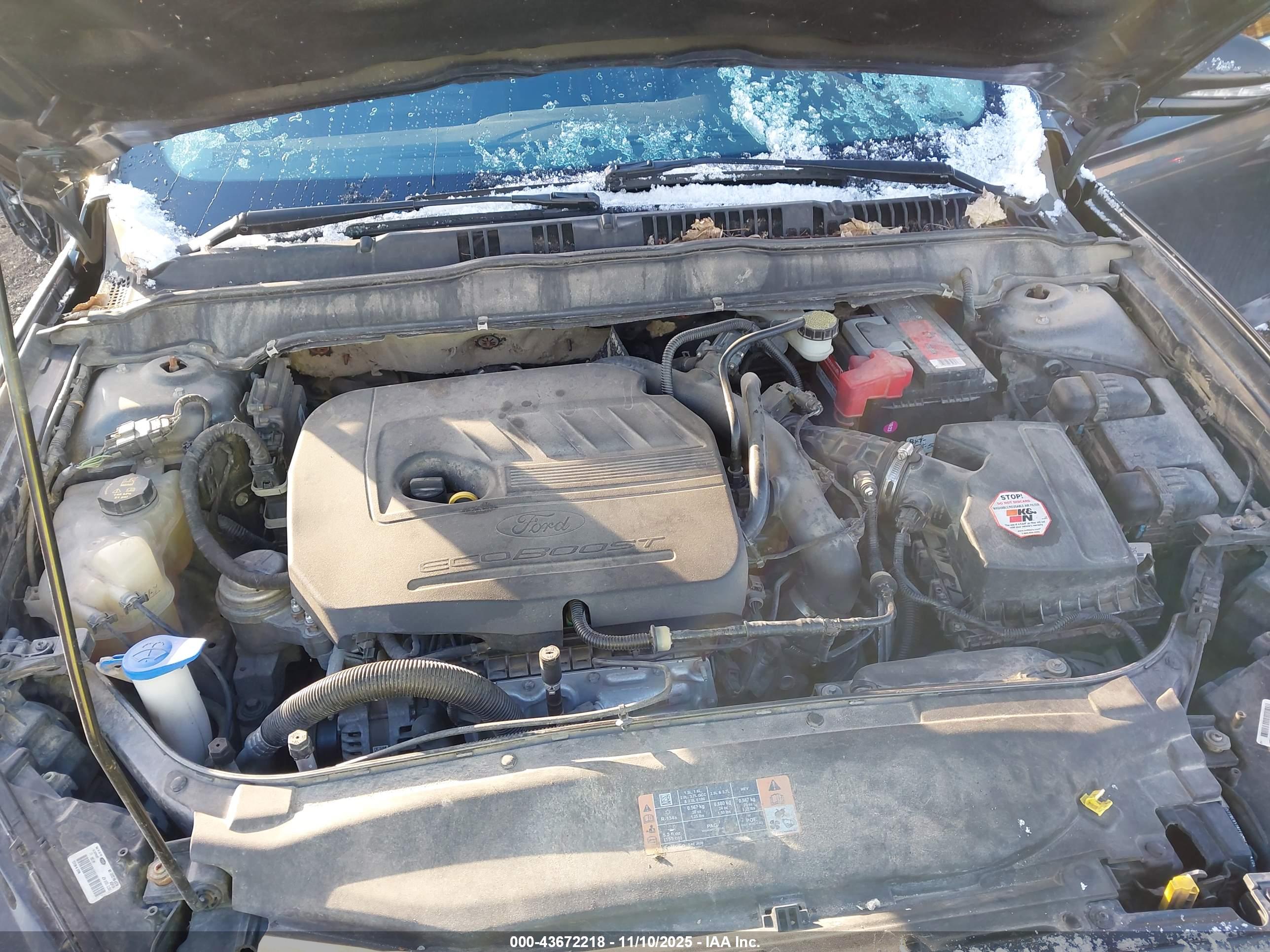 FORD FUSION image 10
