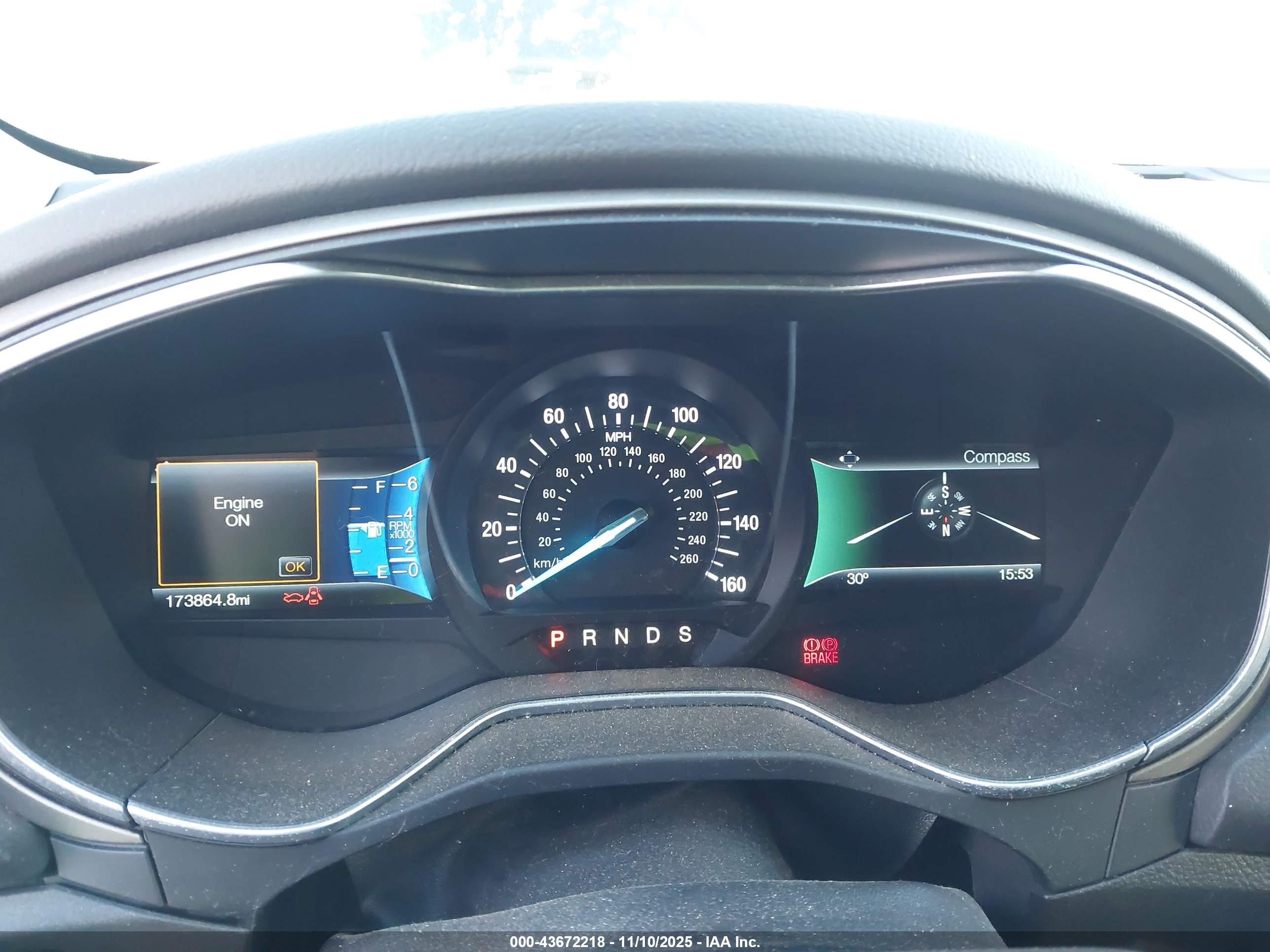 FORD FUSION image 7