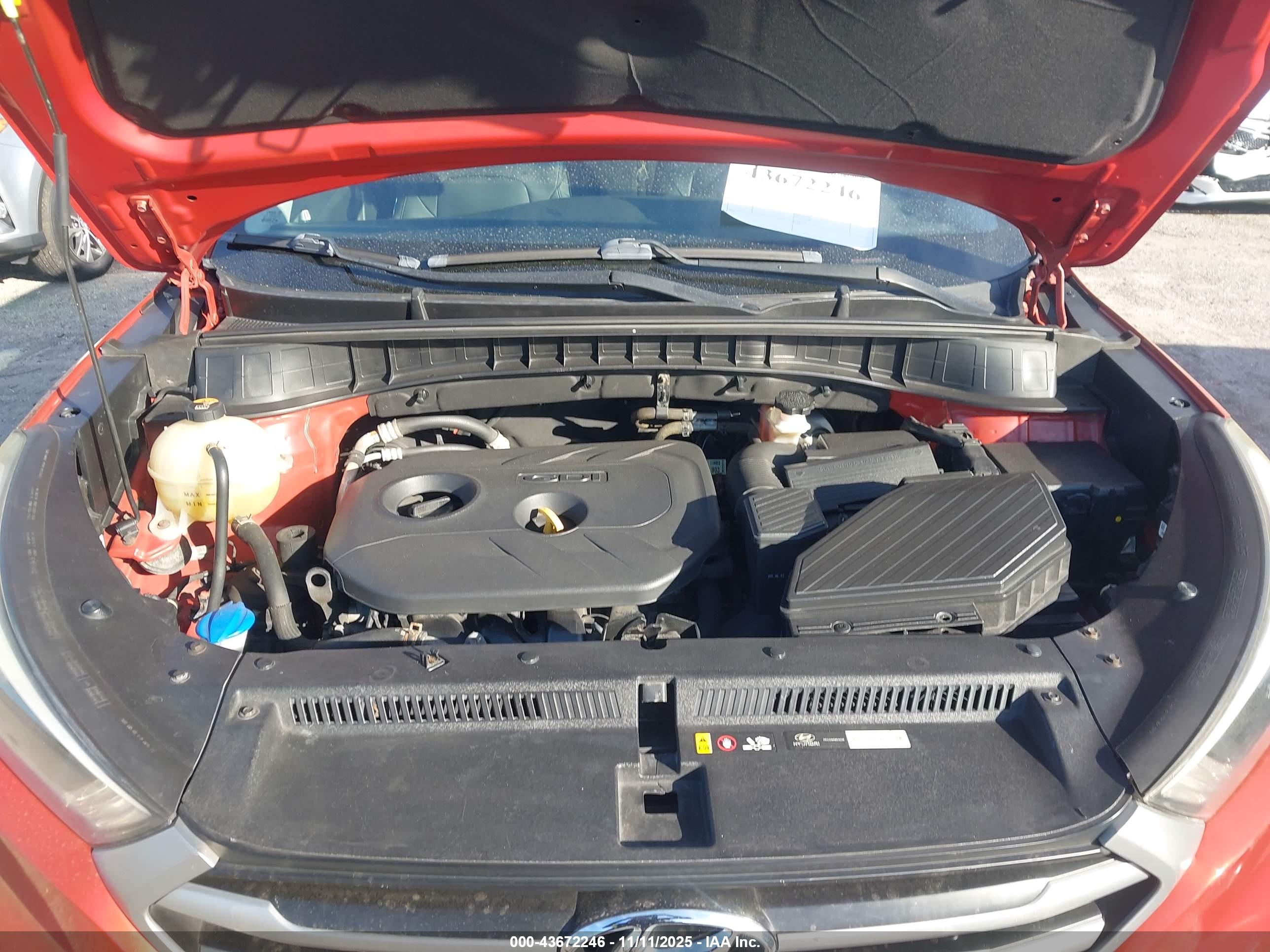 HYUNDAI TUCSON image 10