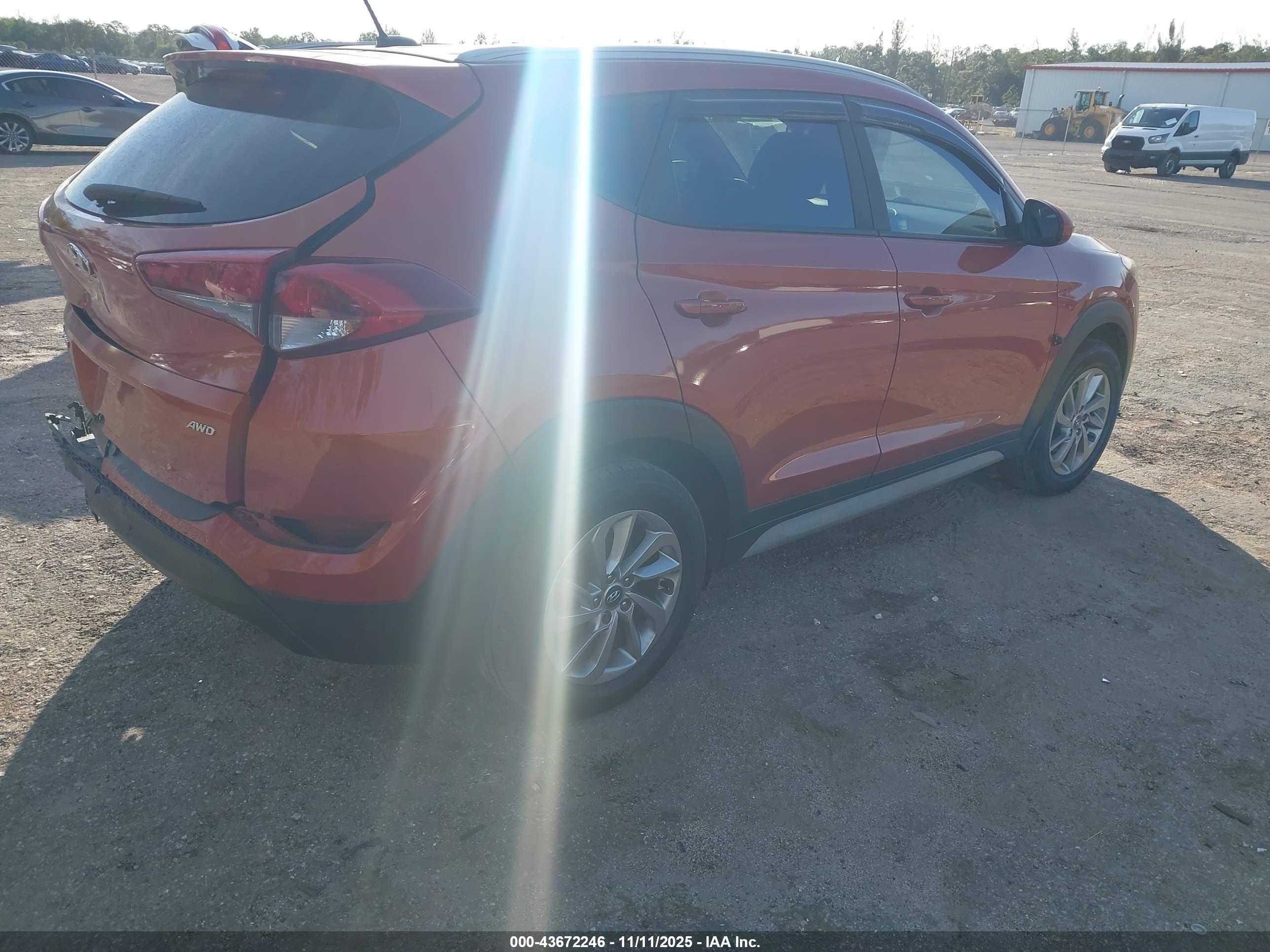 HYUNDAI TUCSON image 4