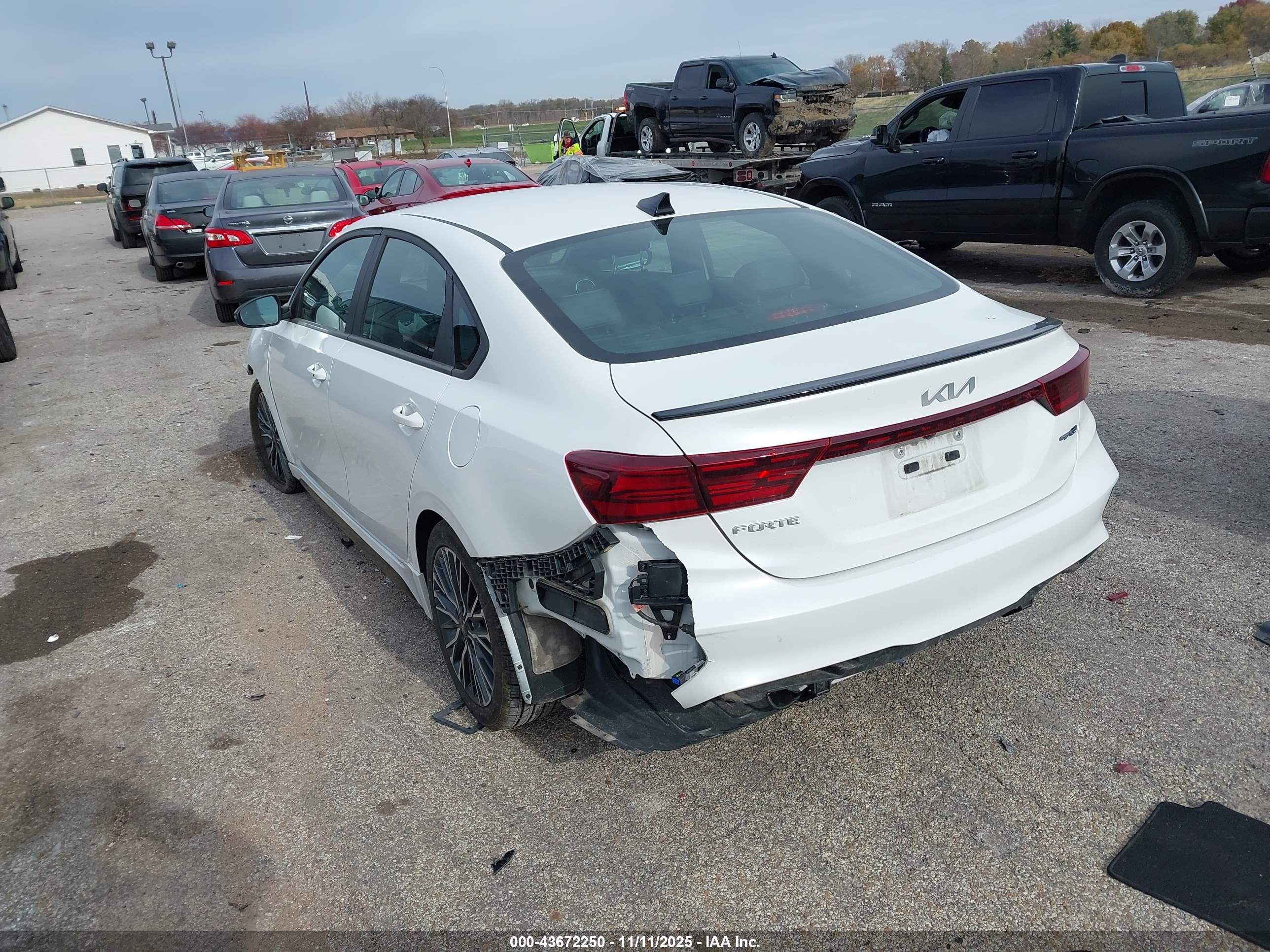 KIA FORTE image 3