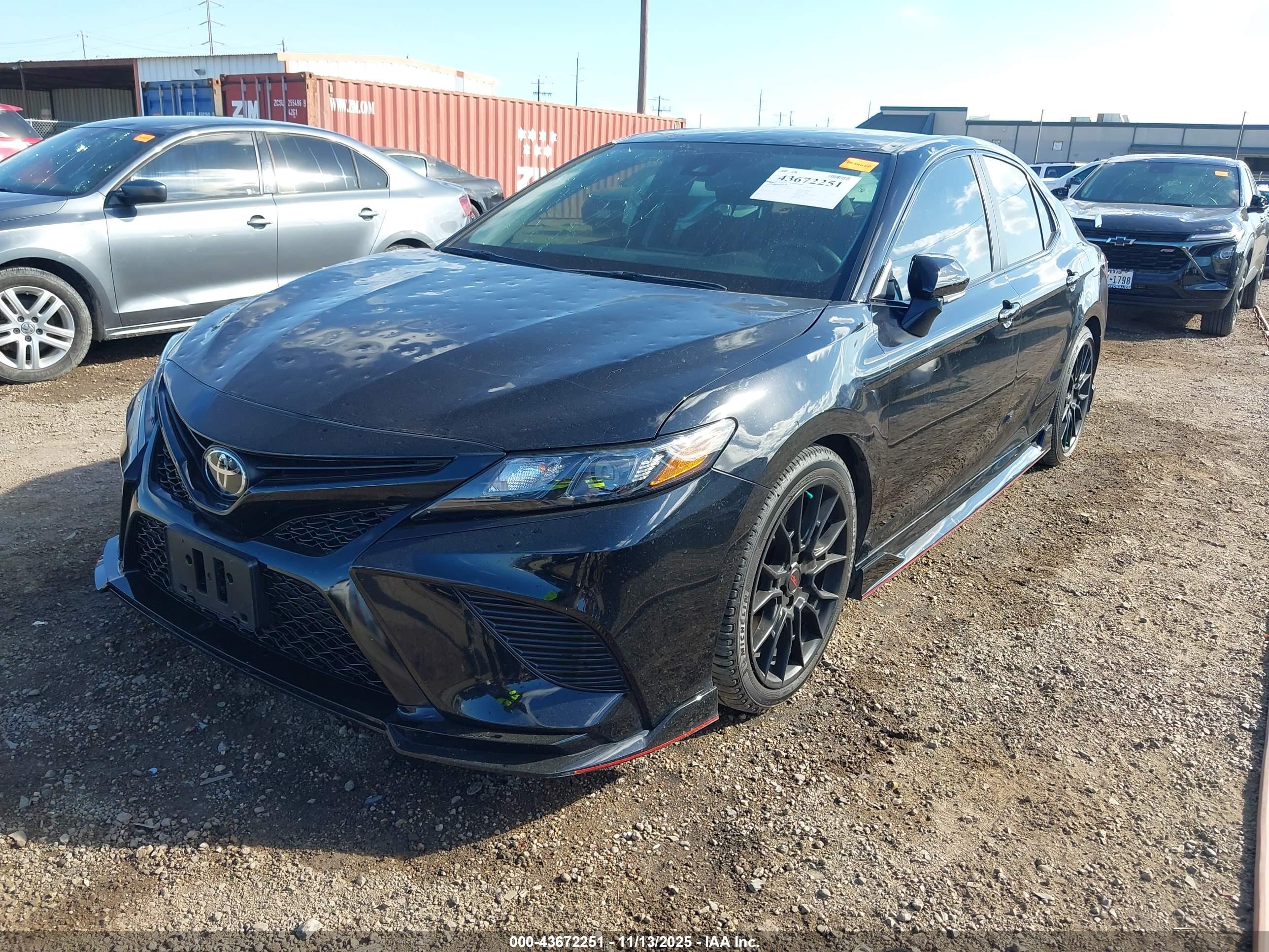 TOYOTA CAMRY image 2