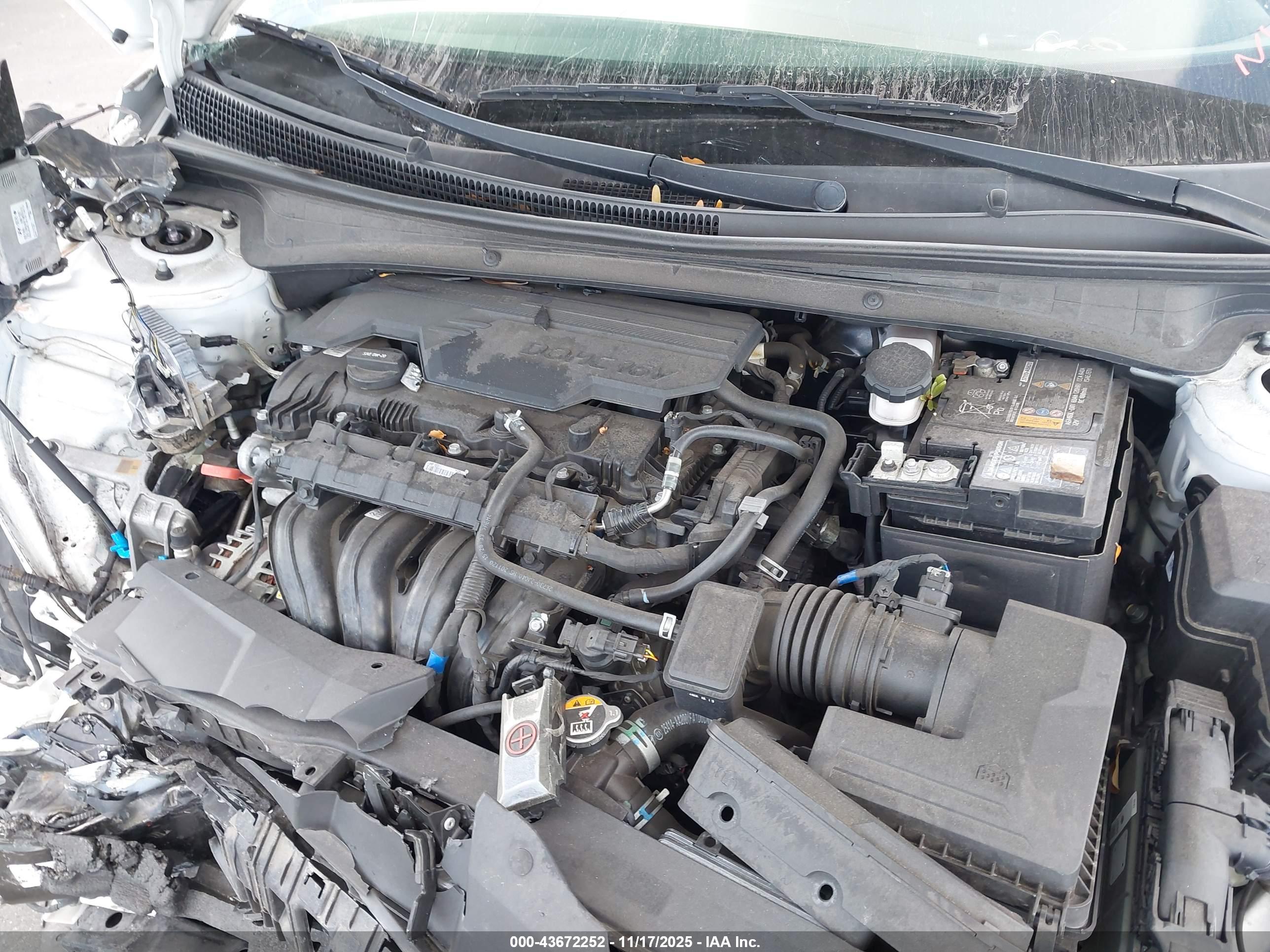 HYUNDAI ELANTRA image 10