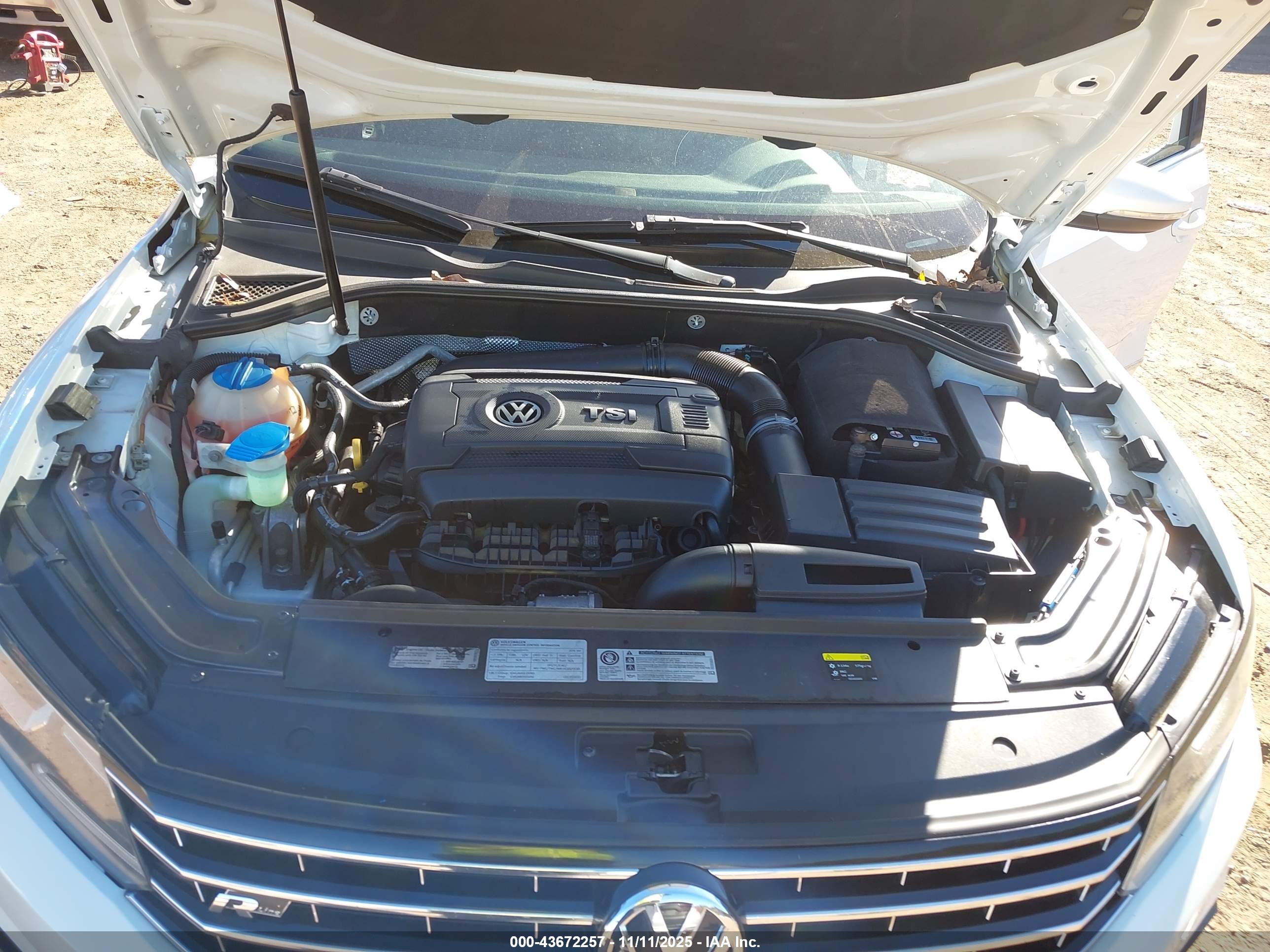 VOLKSWAGEN PASSAT image 10