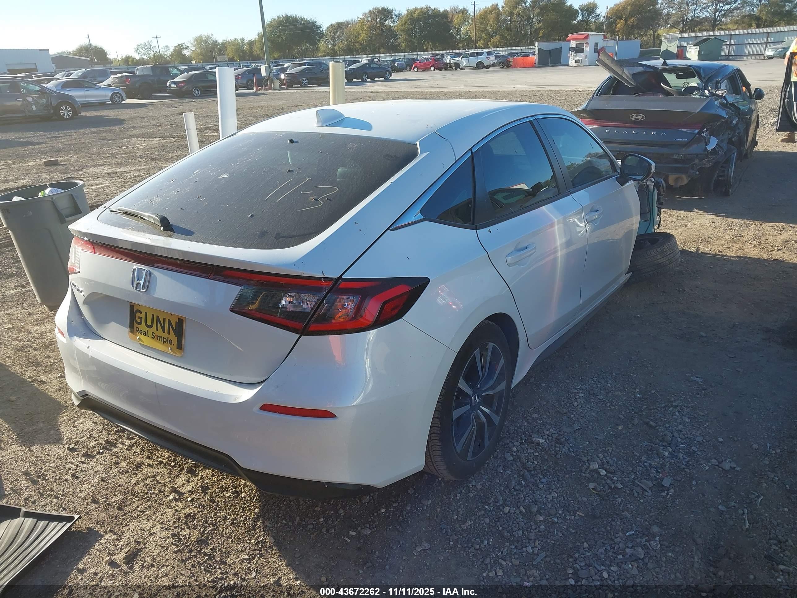 HONDA CIVIC image 4