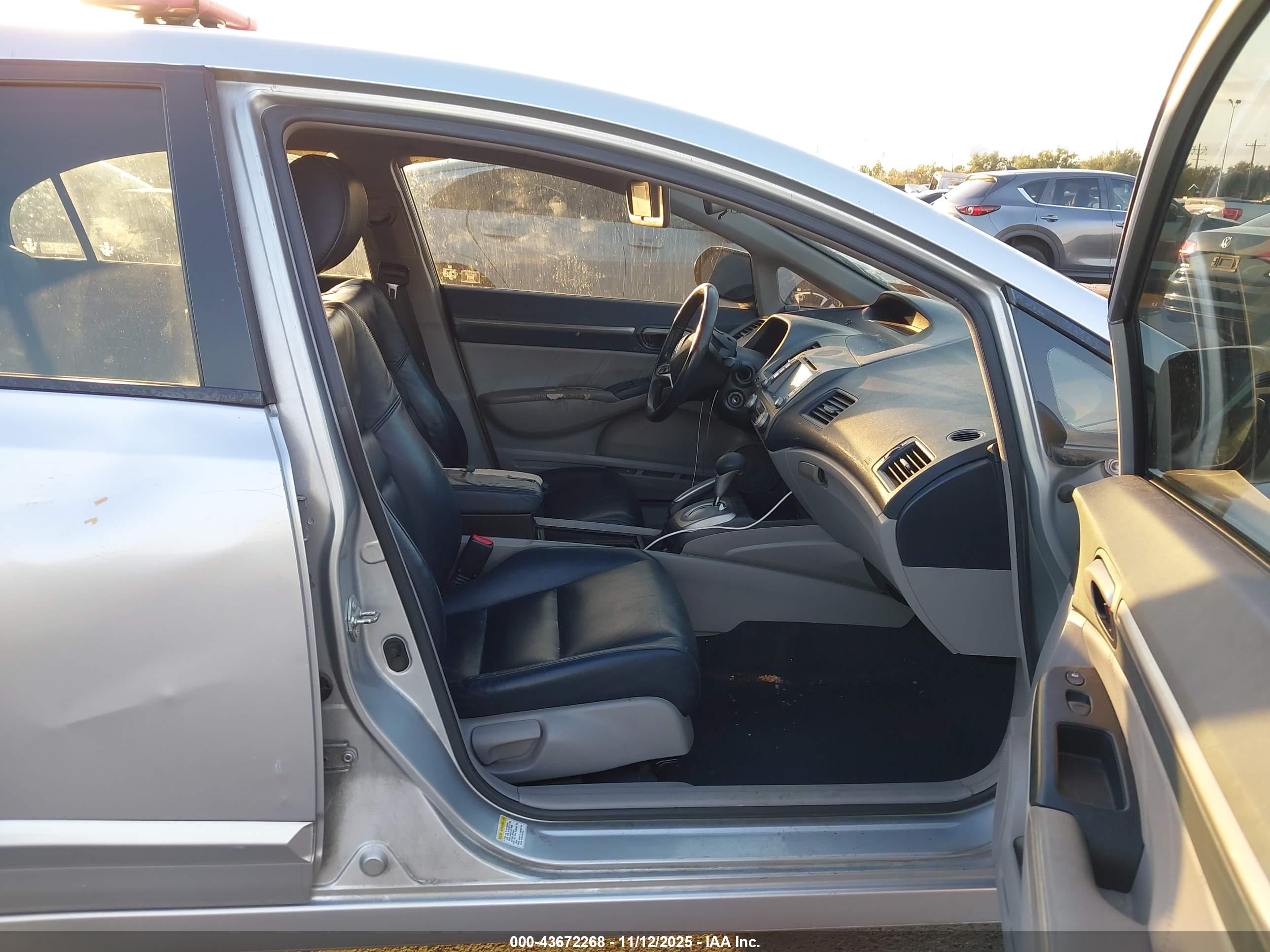 HONDA CIVIC image 5