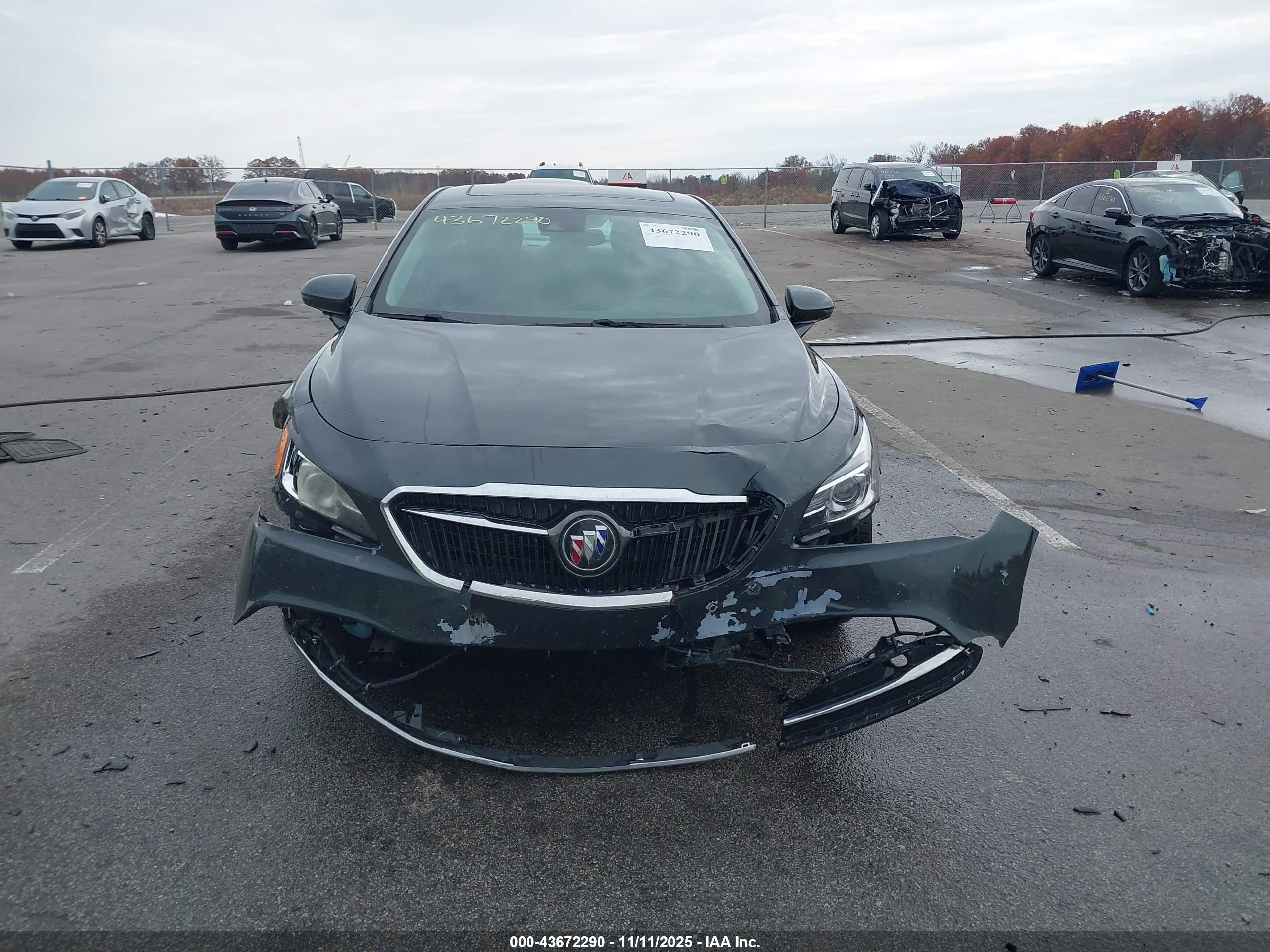 BUICK LACROSSE image 6