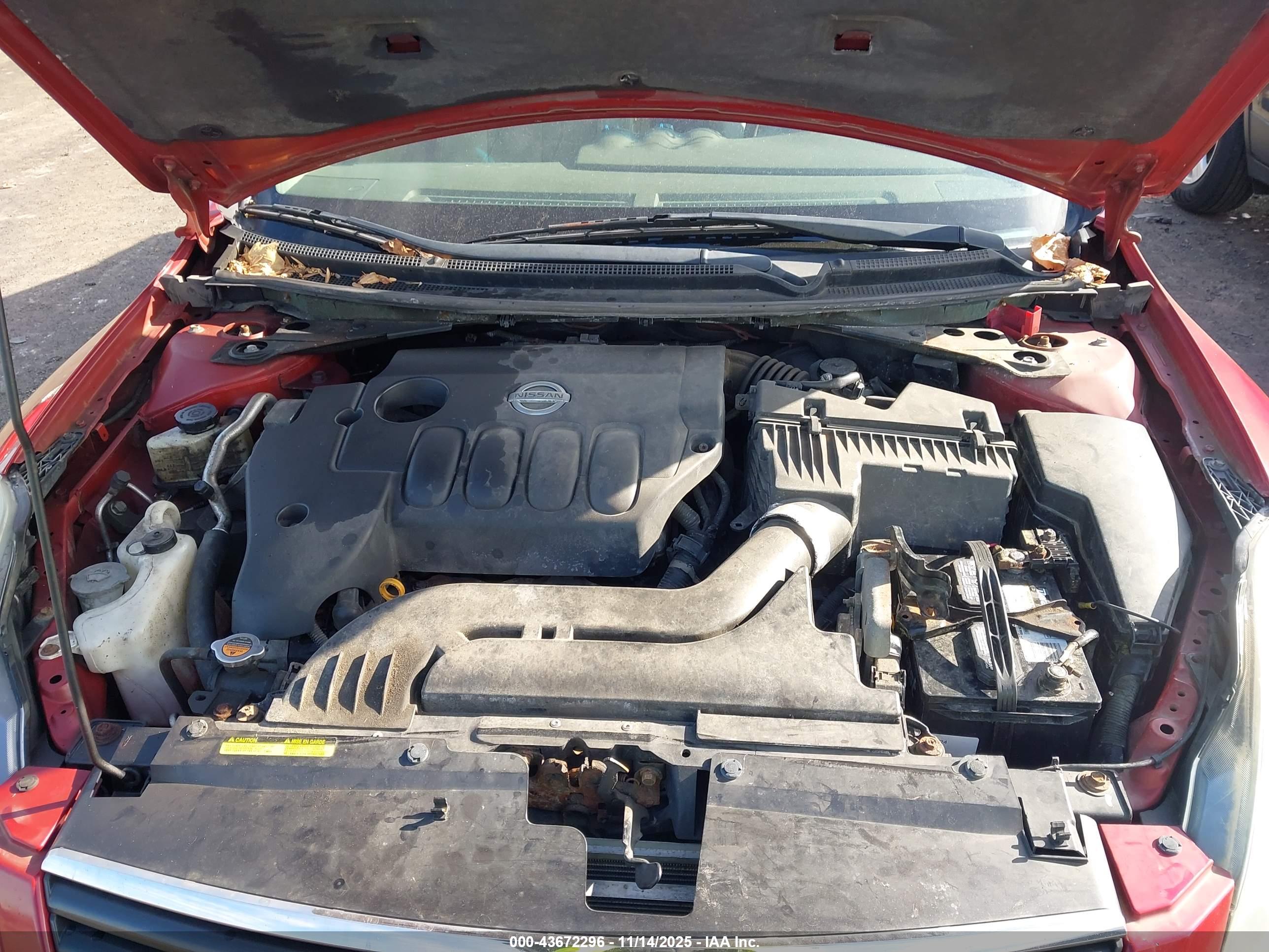NISSAN ALTIMA image 10