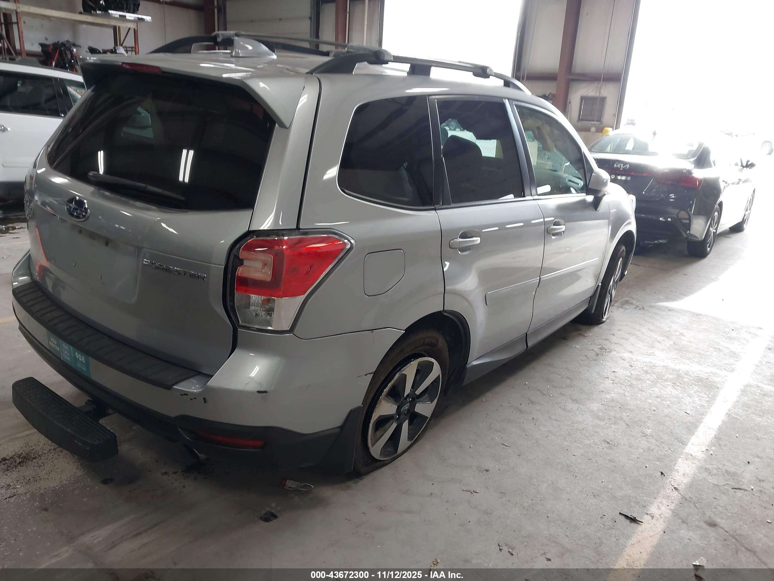 SUBARU FORESTER image 4