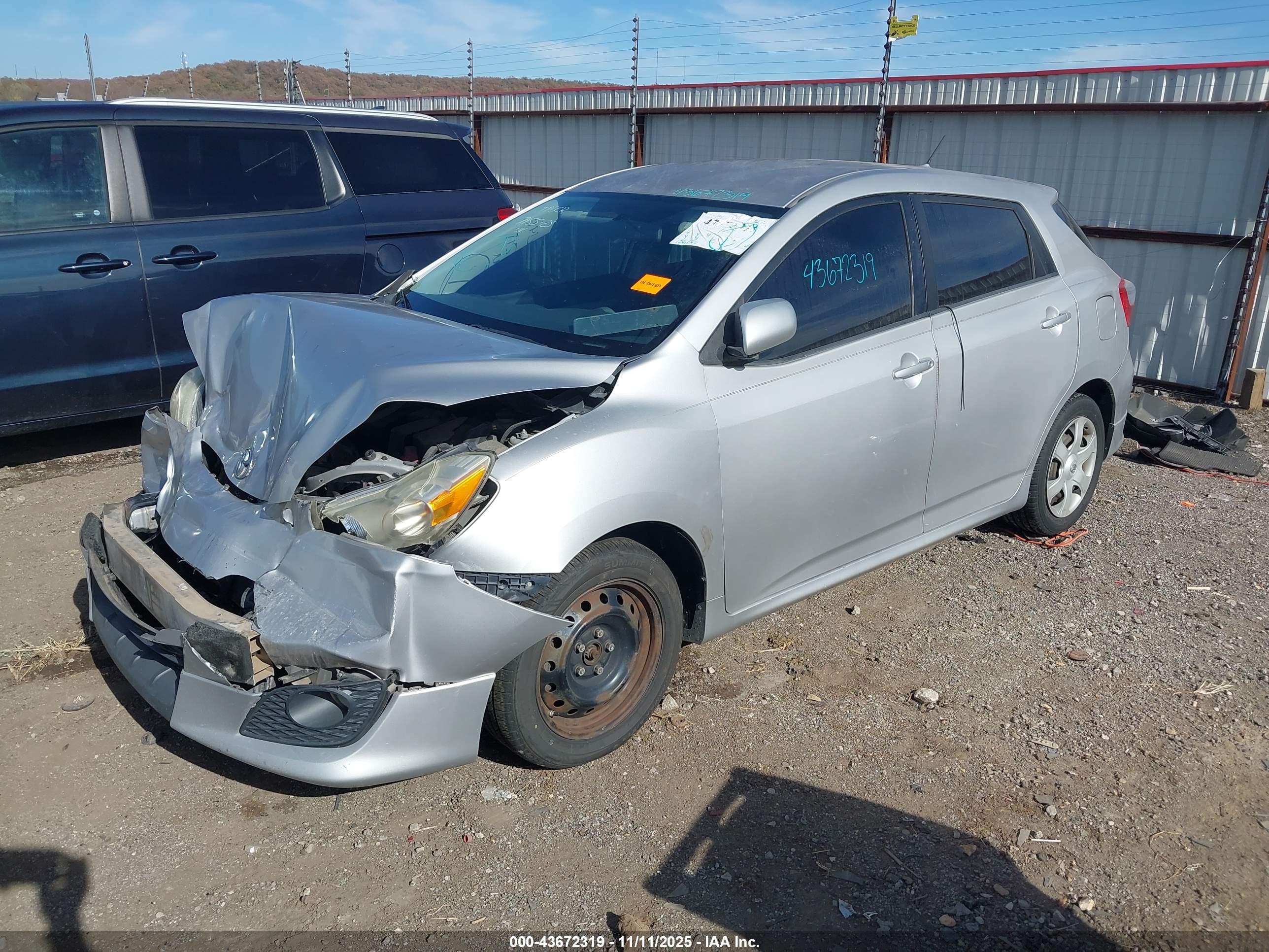 TOYOTA MATRIX image 2
