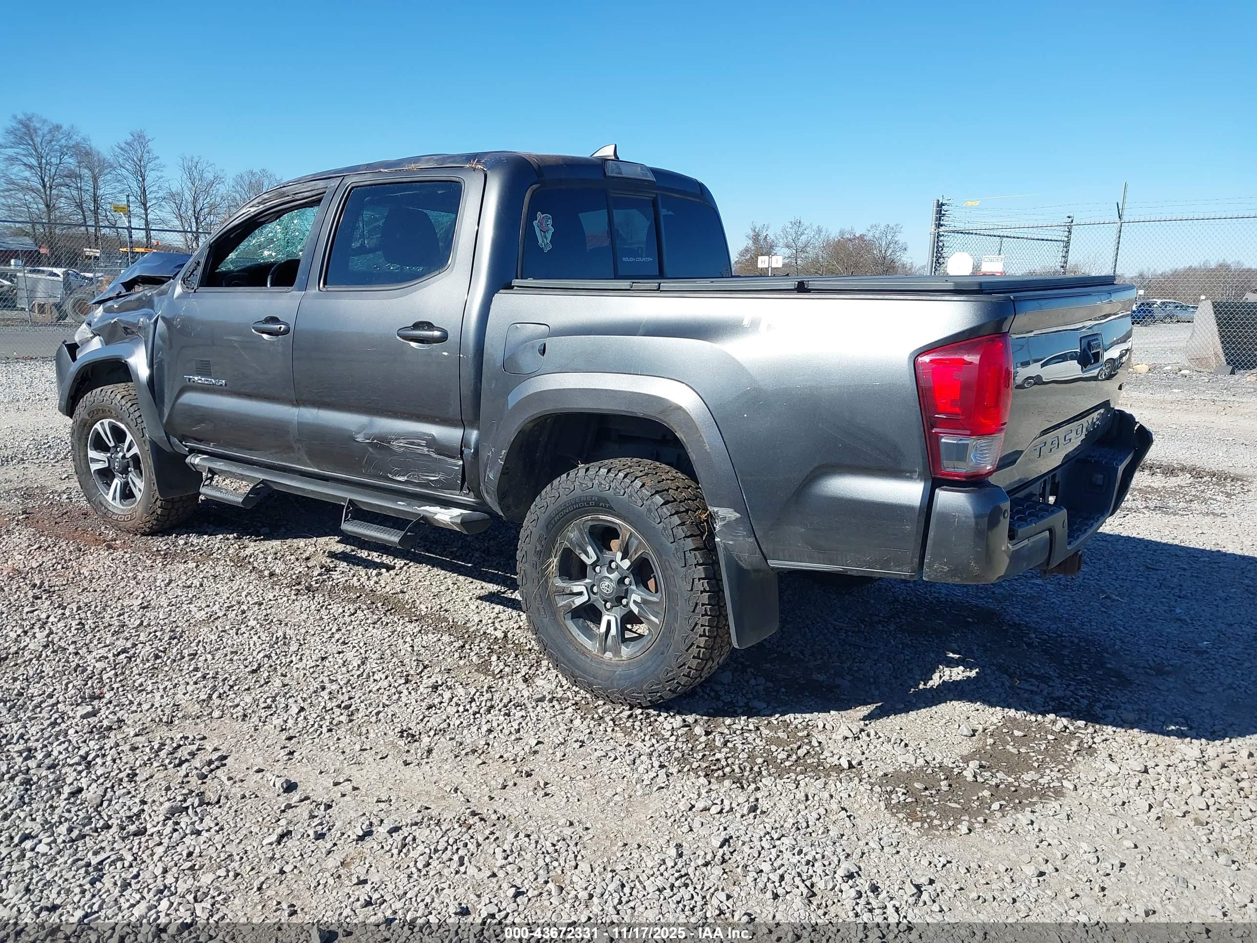 TOYOTA TACOMA image 3
