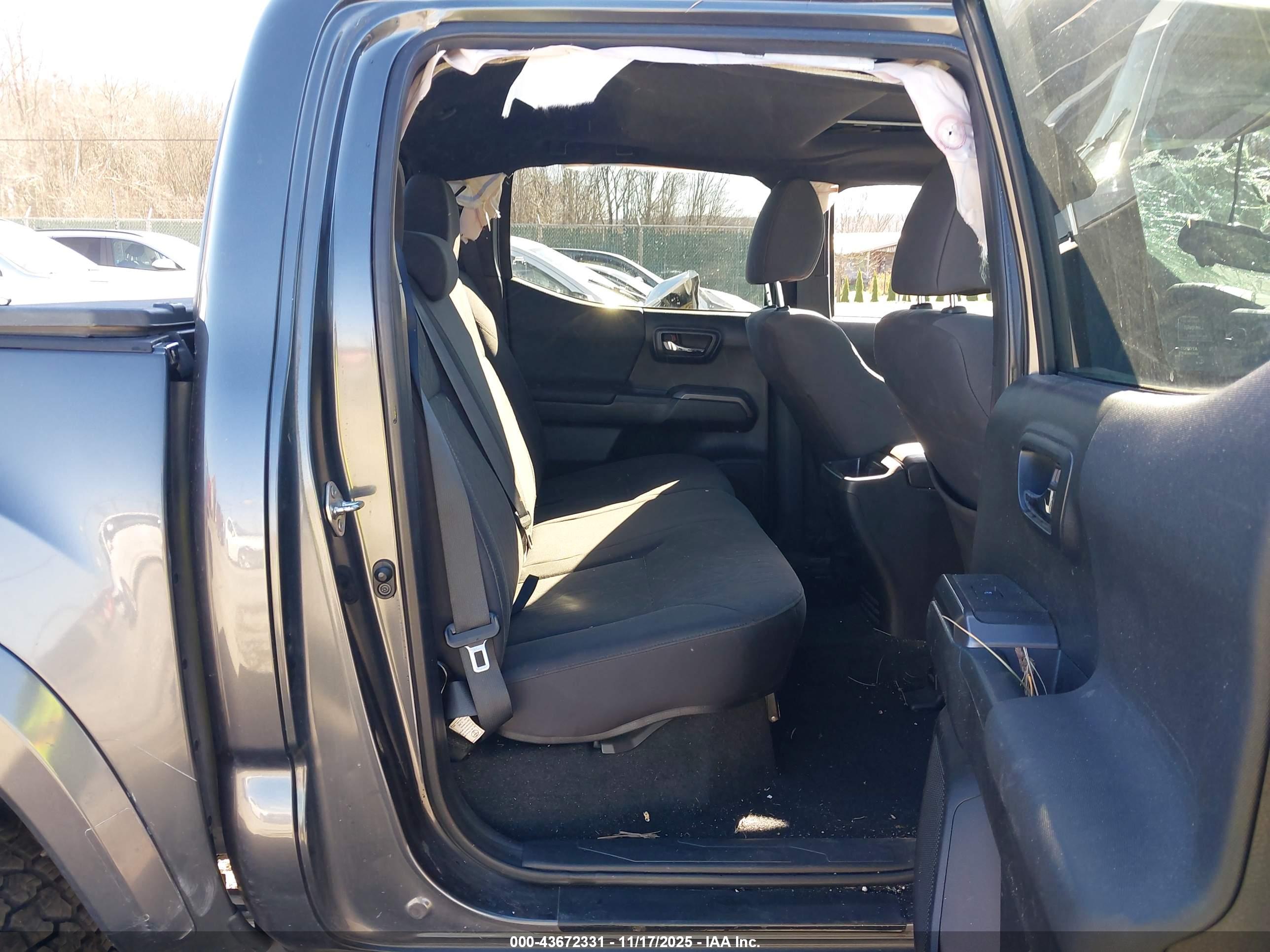 TOYOTA TACOMA image 8