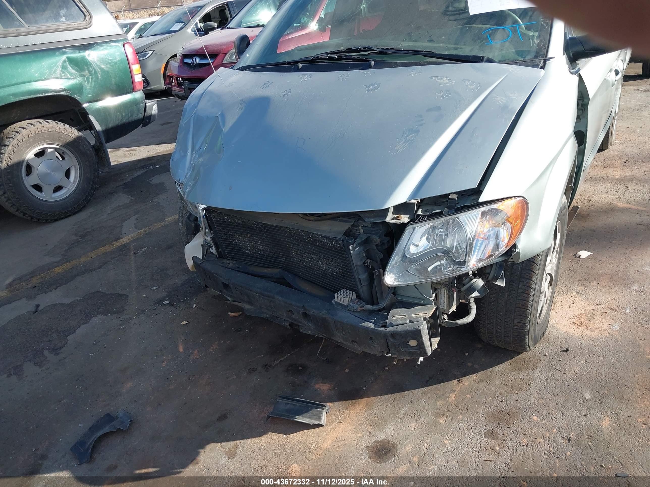DODGE GRAND image 6