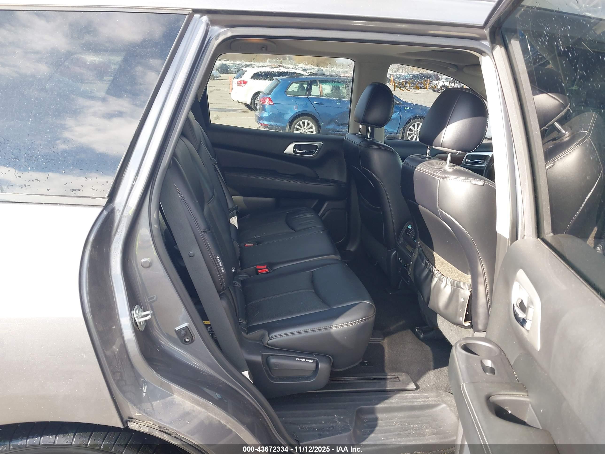 NISSAN PATHFINDER image 8