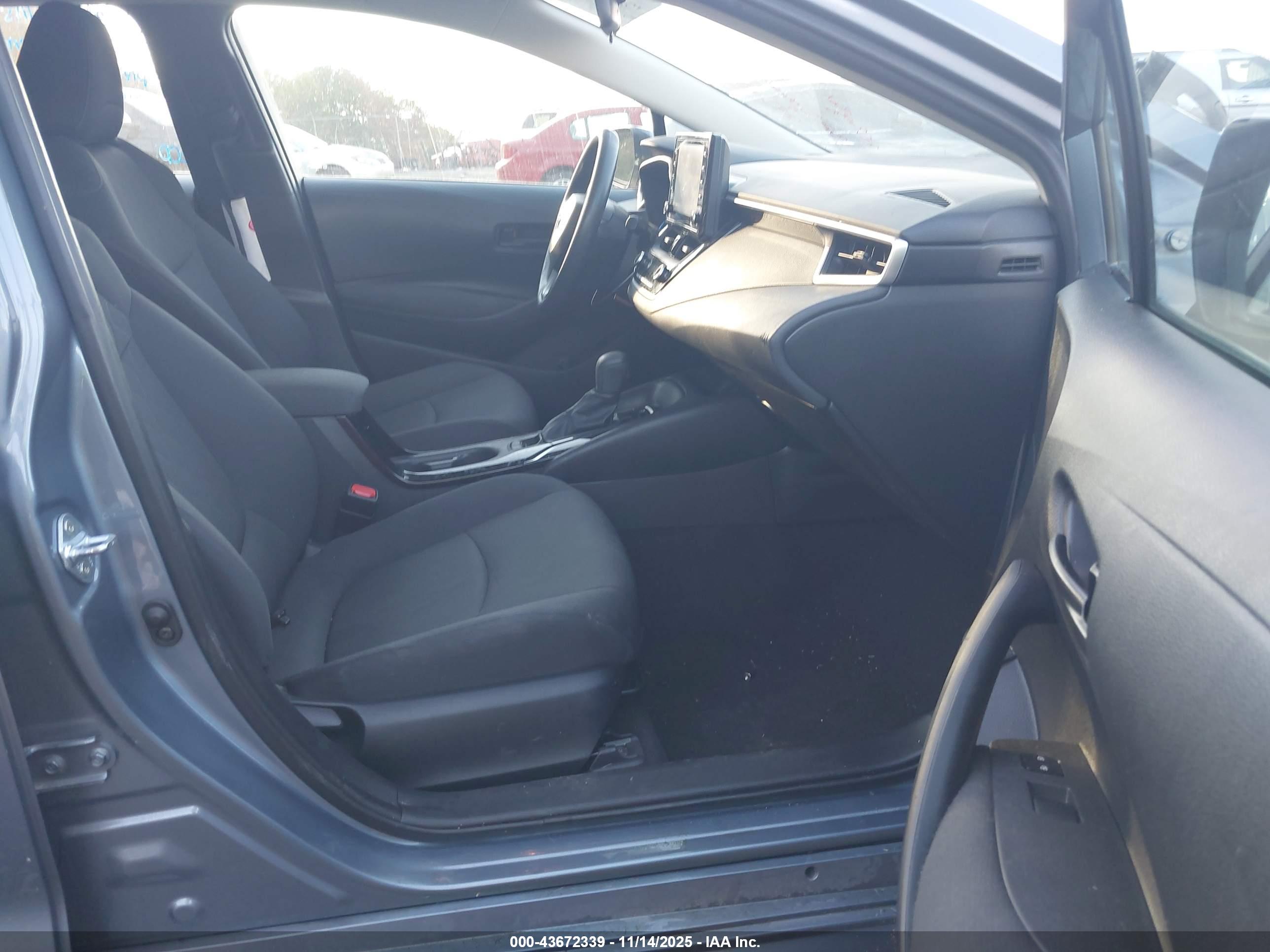 TOYOTA COROLLA image 5