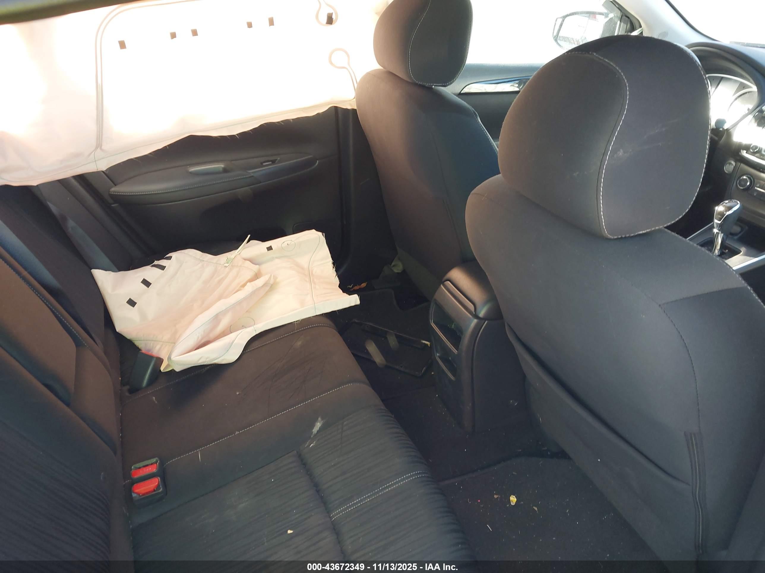 NISSAN SENTRA image 8