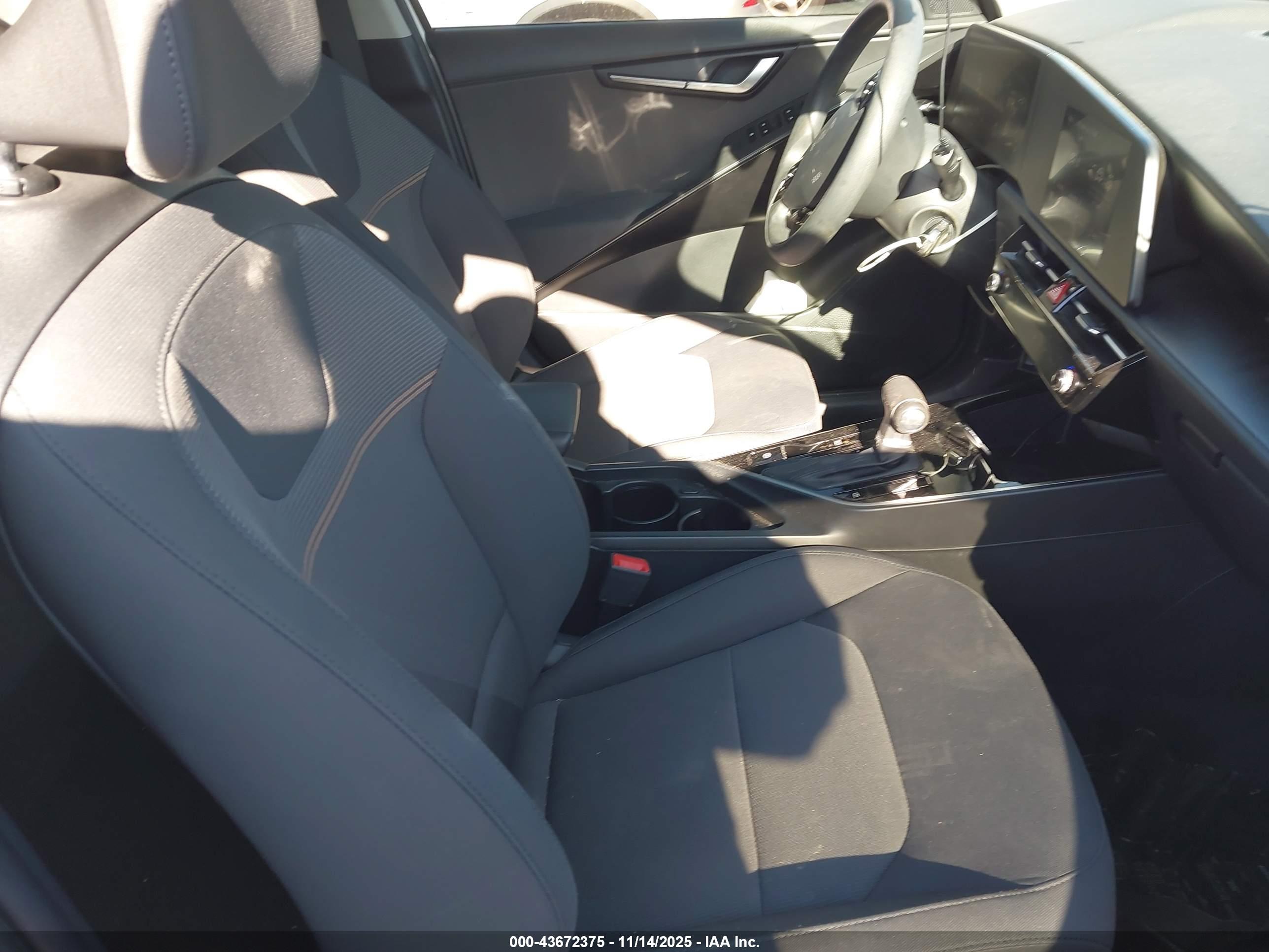 KIA NIRO image 5