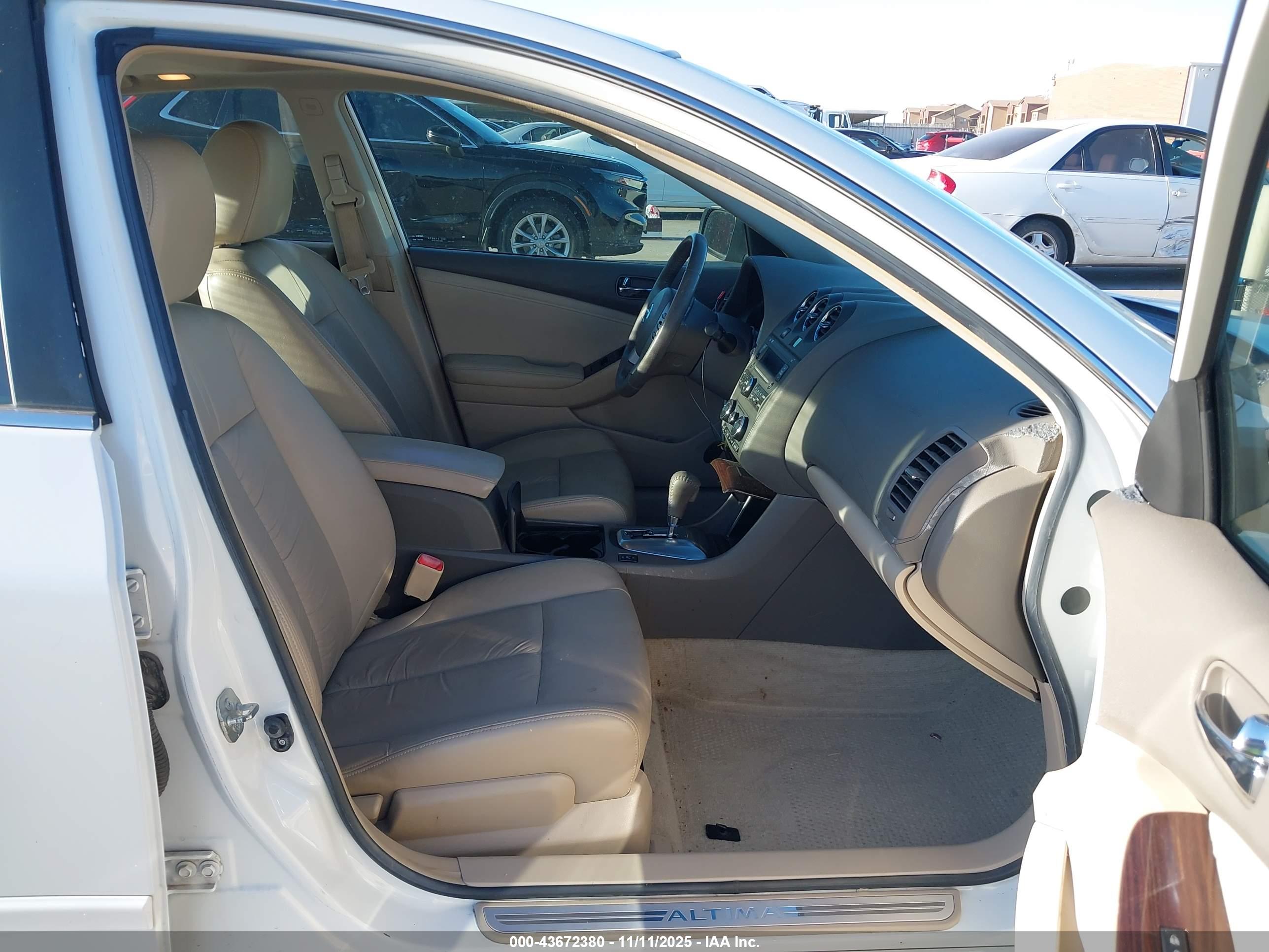 NISSAN ALTIMA image 5