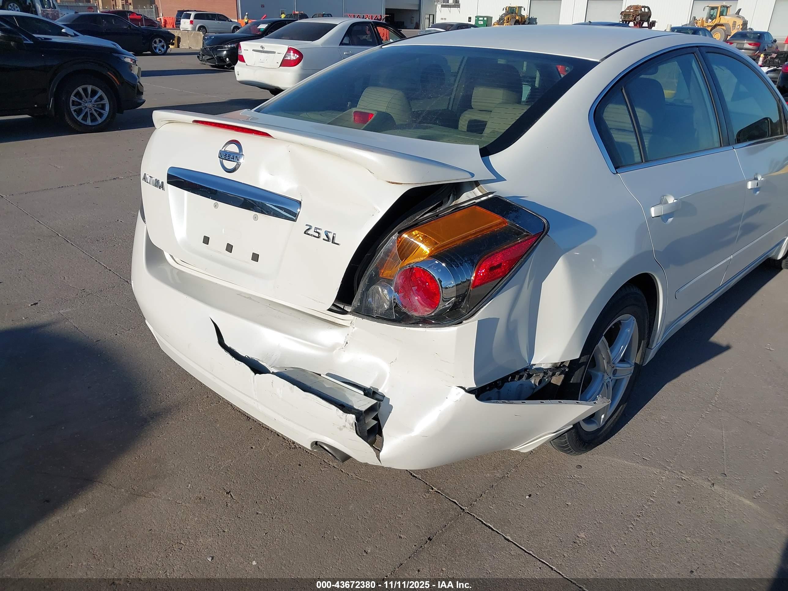 NISSAN ALTIMA image 6