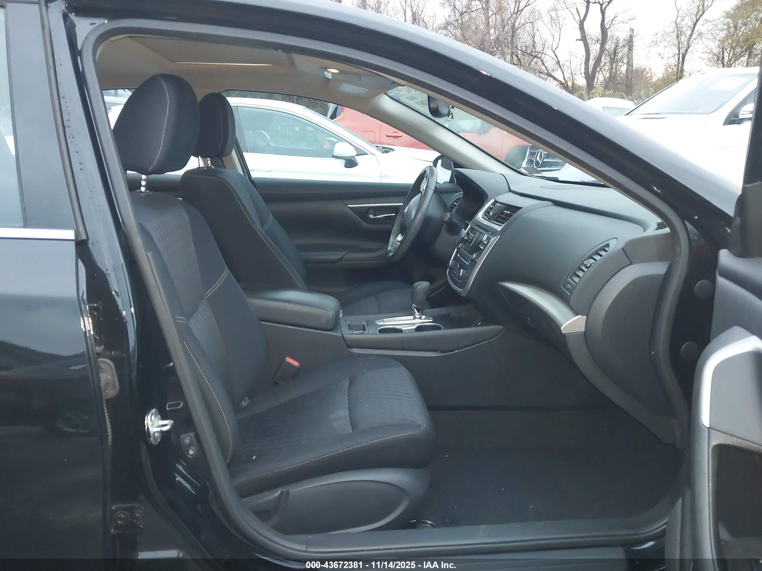 NISSAN ALTIMA image 5