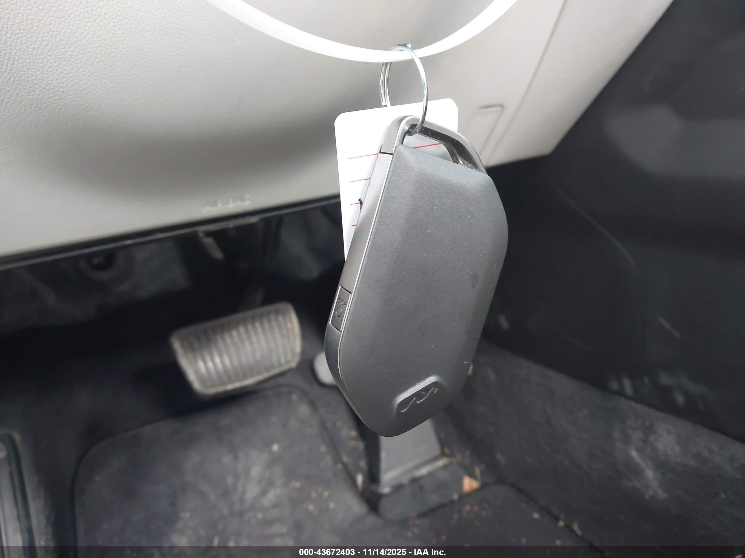 KIA SORENTO image 11