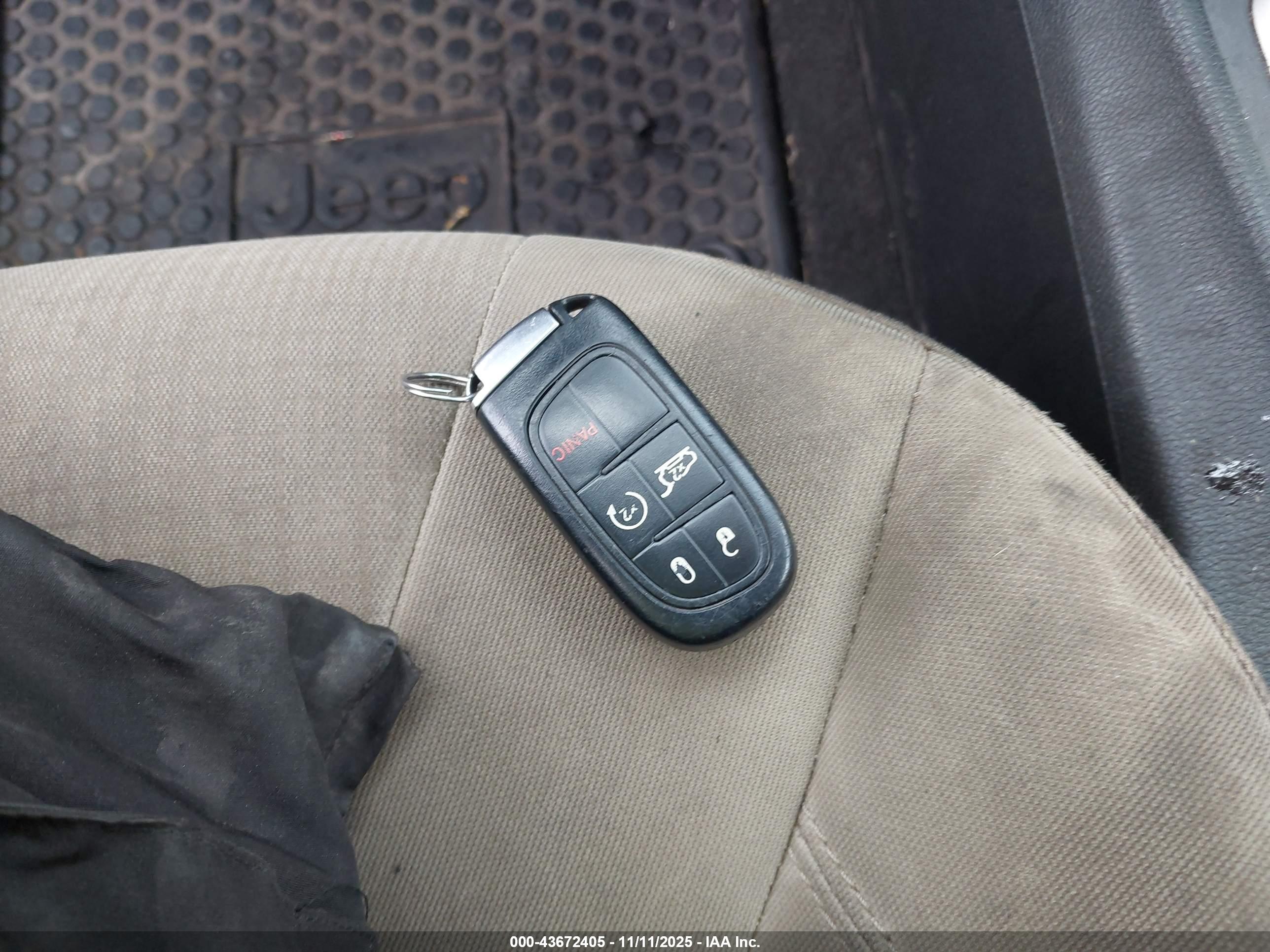 JEEP CHEROKEE image 11