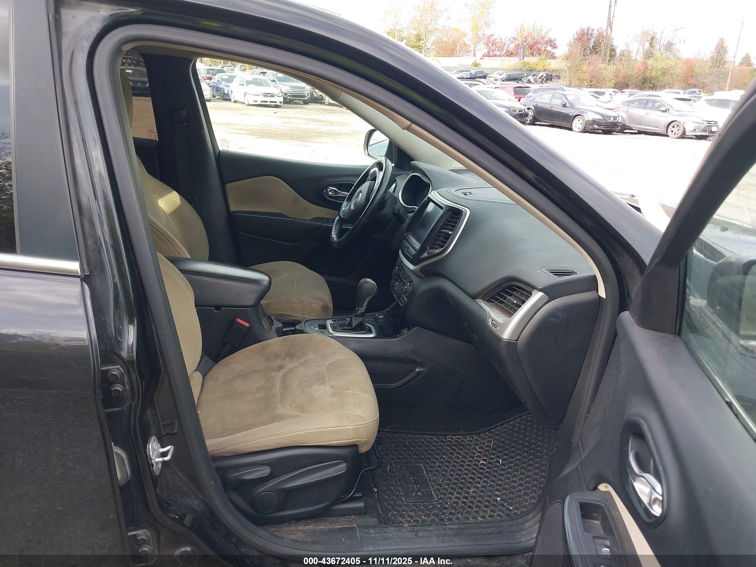 JEEP CHEROKEE image 5