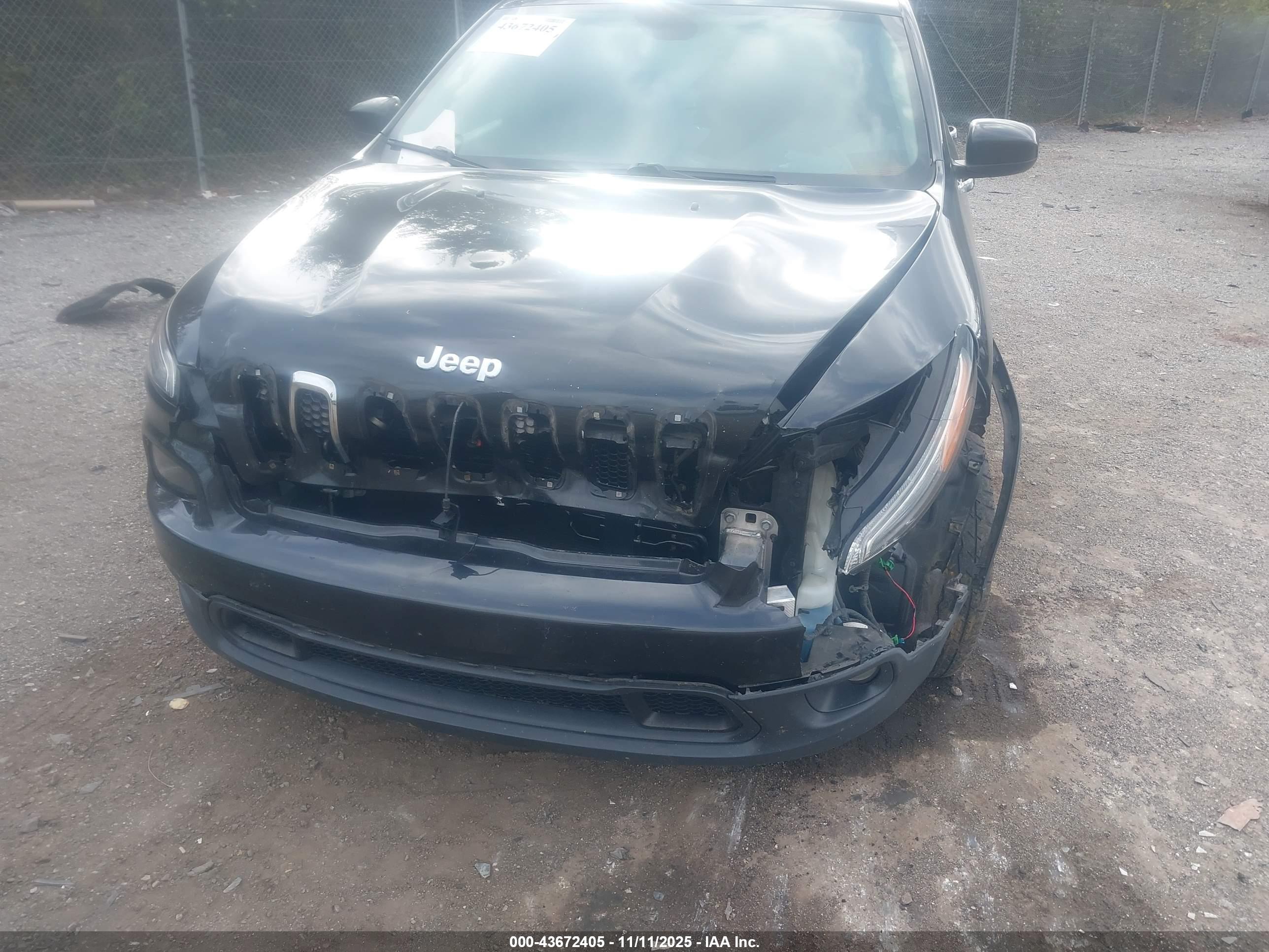 JEEP CHEROKEE image 6