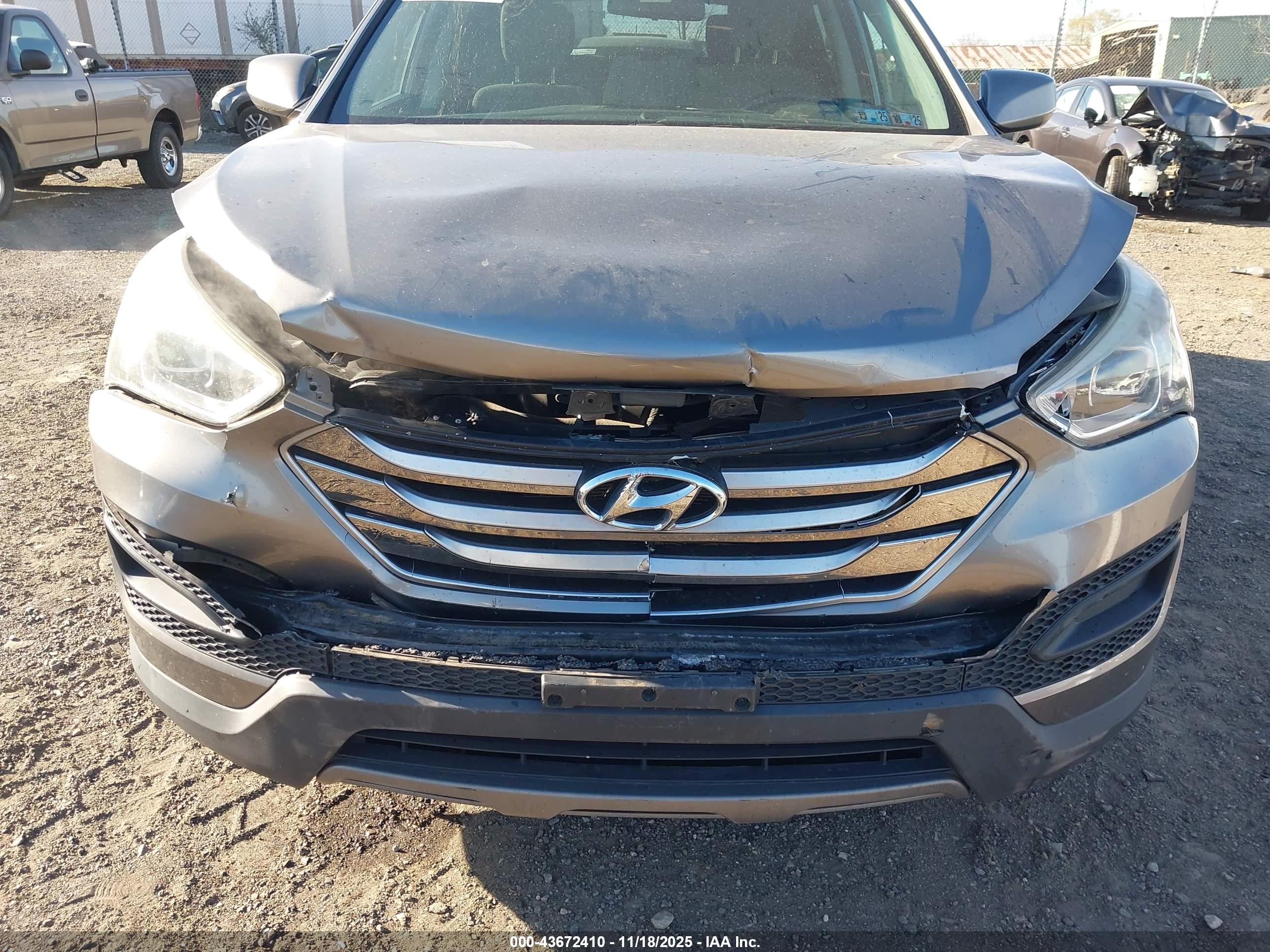 HYUNDAI SANTA image 6