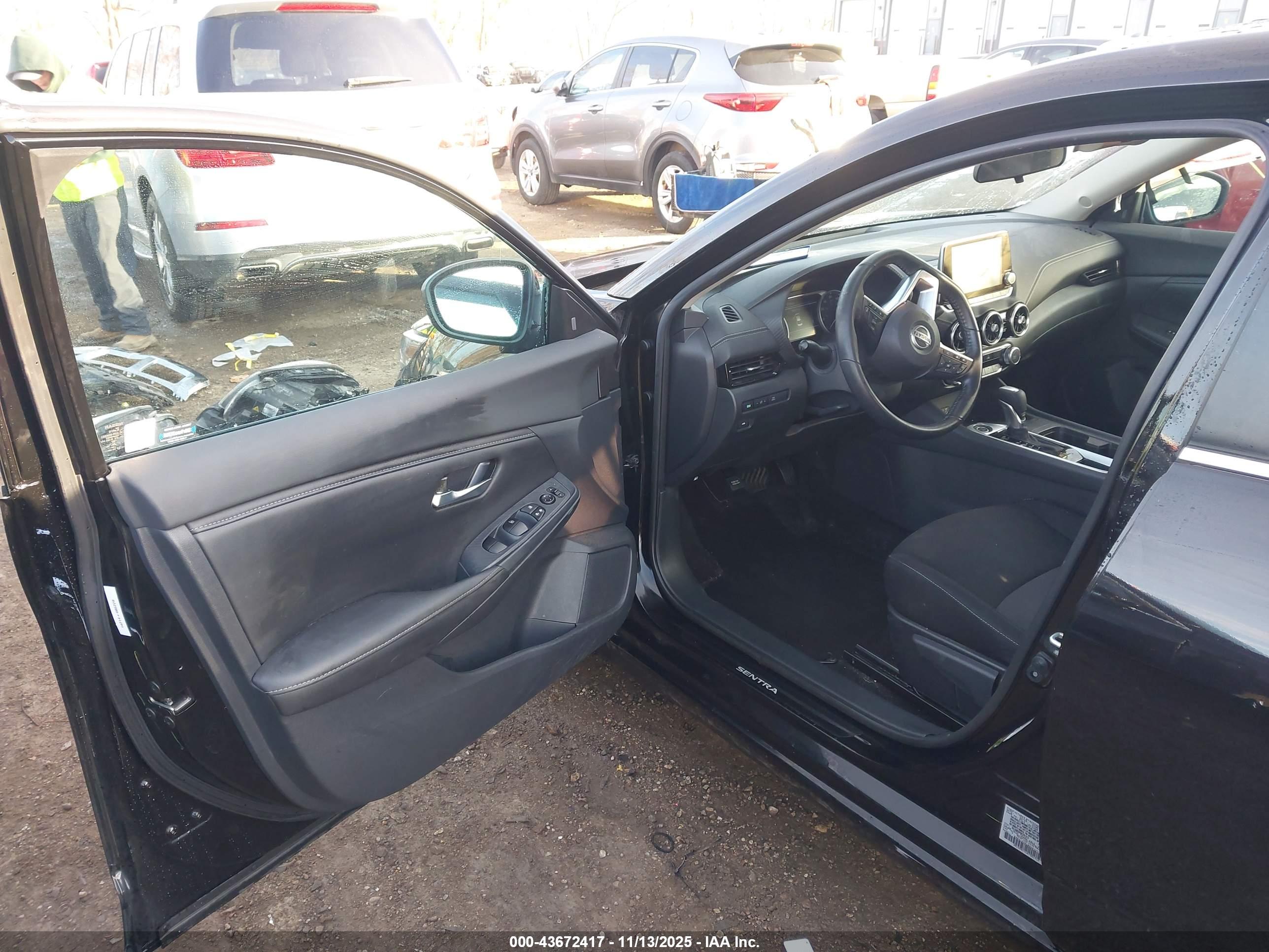 NISSAN SENTRA image 5