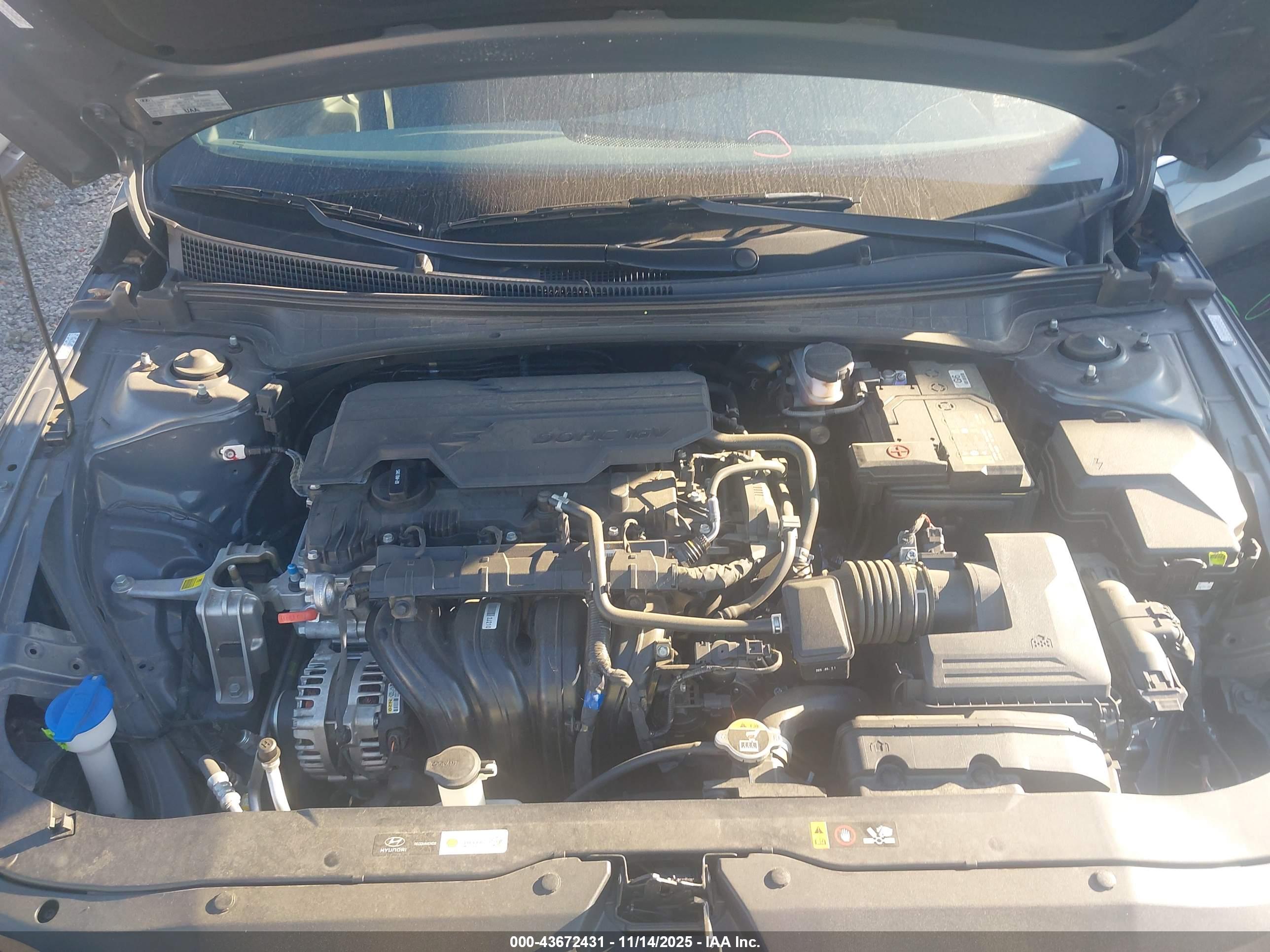 HYUNDAI ELANTRA image 10