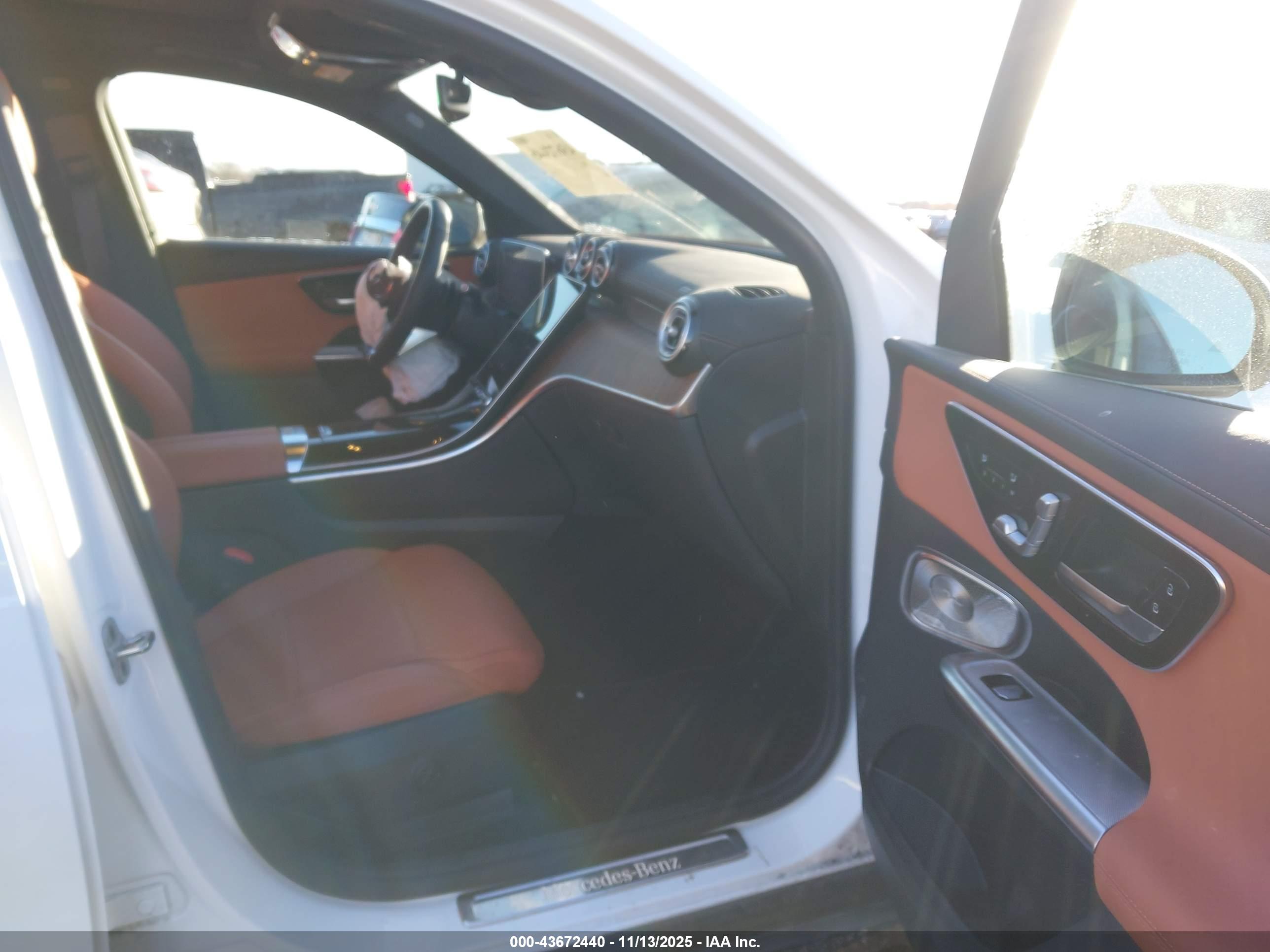 MERCEDES-BENZ GLC image 5