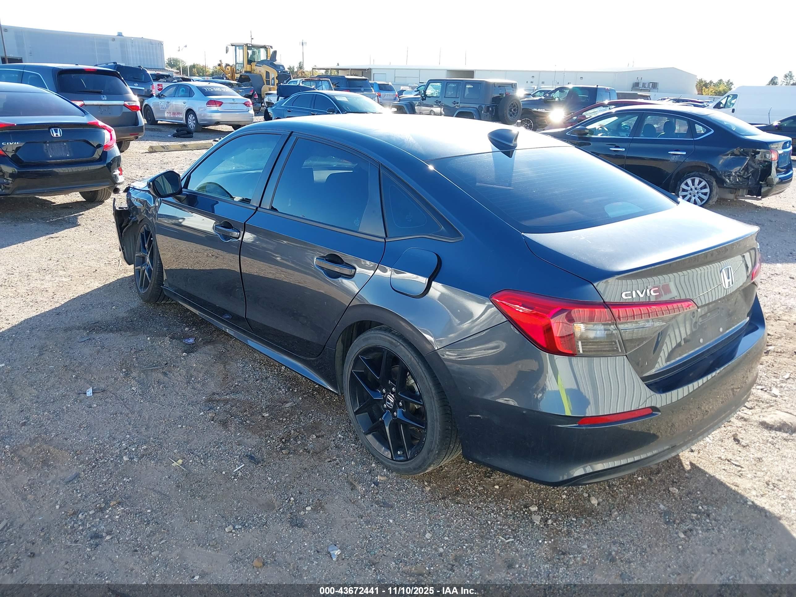 HONDA CIVIC image 3
