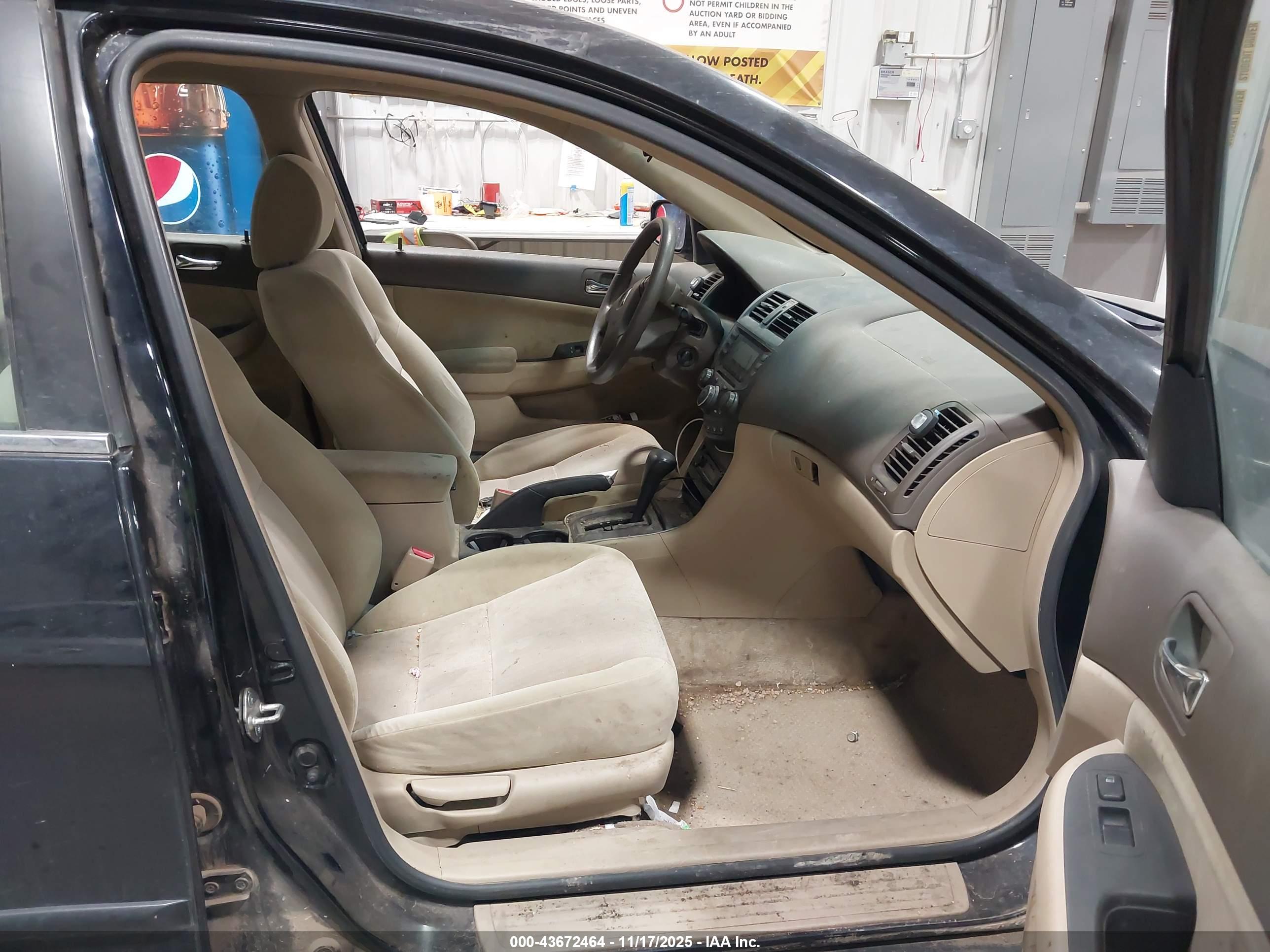 HONDA ACCORD image 5