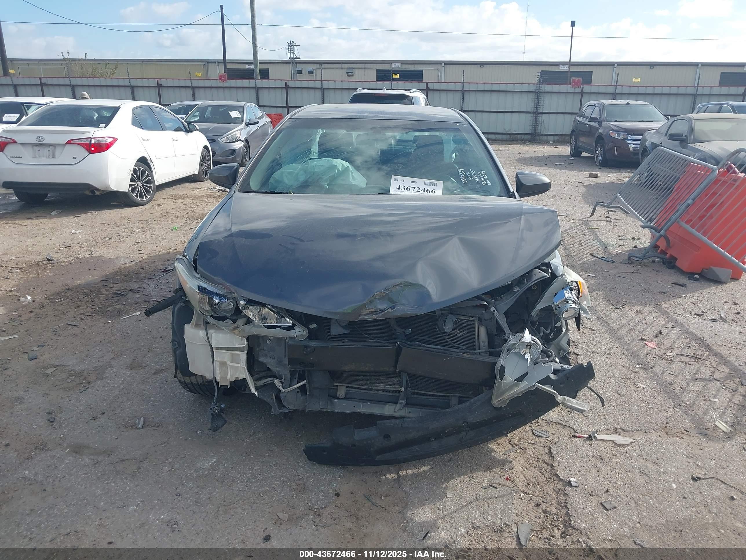 TOYOTA CAMRY image 6
