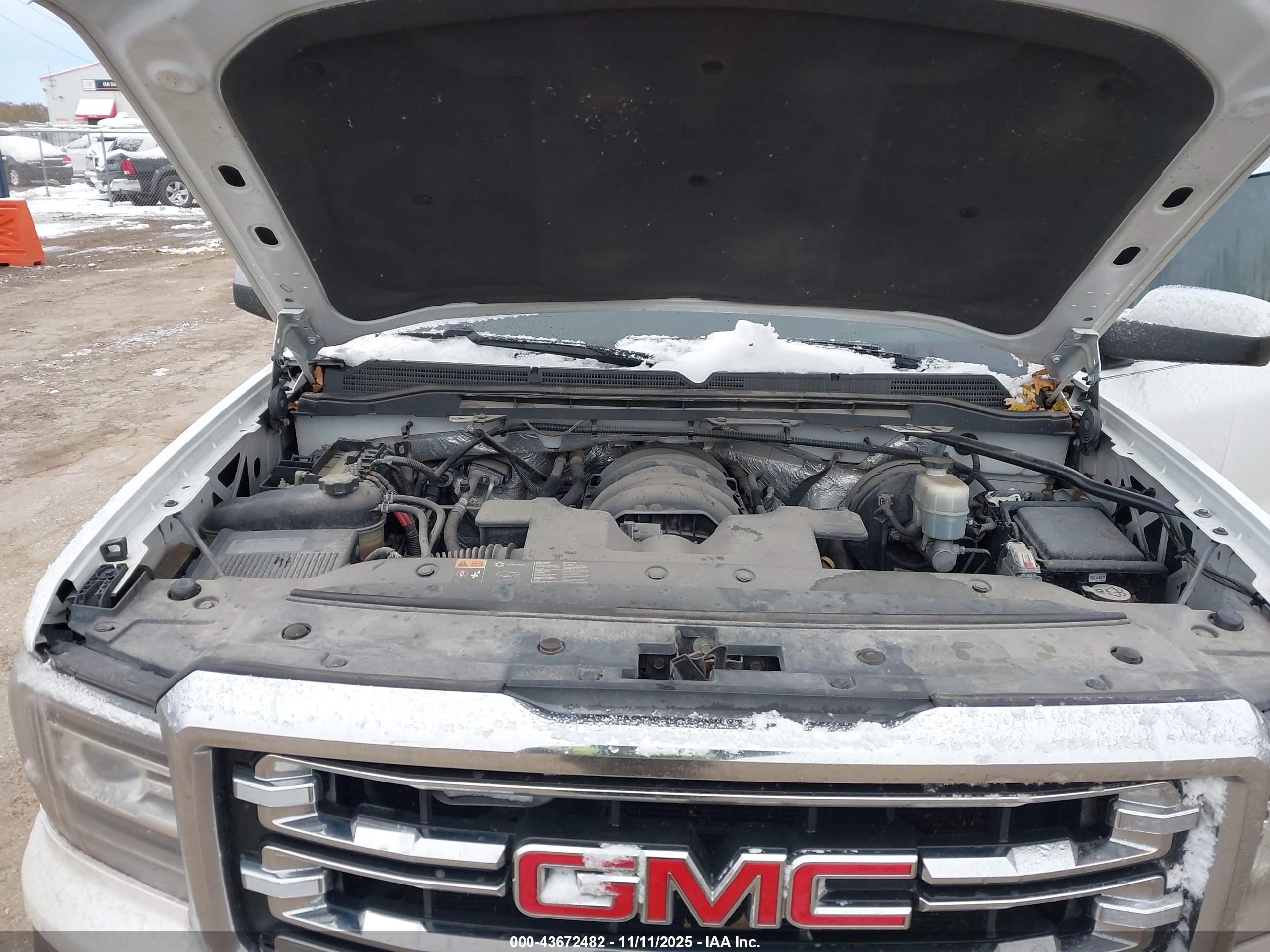 GMC SIERRA image 10