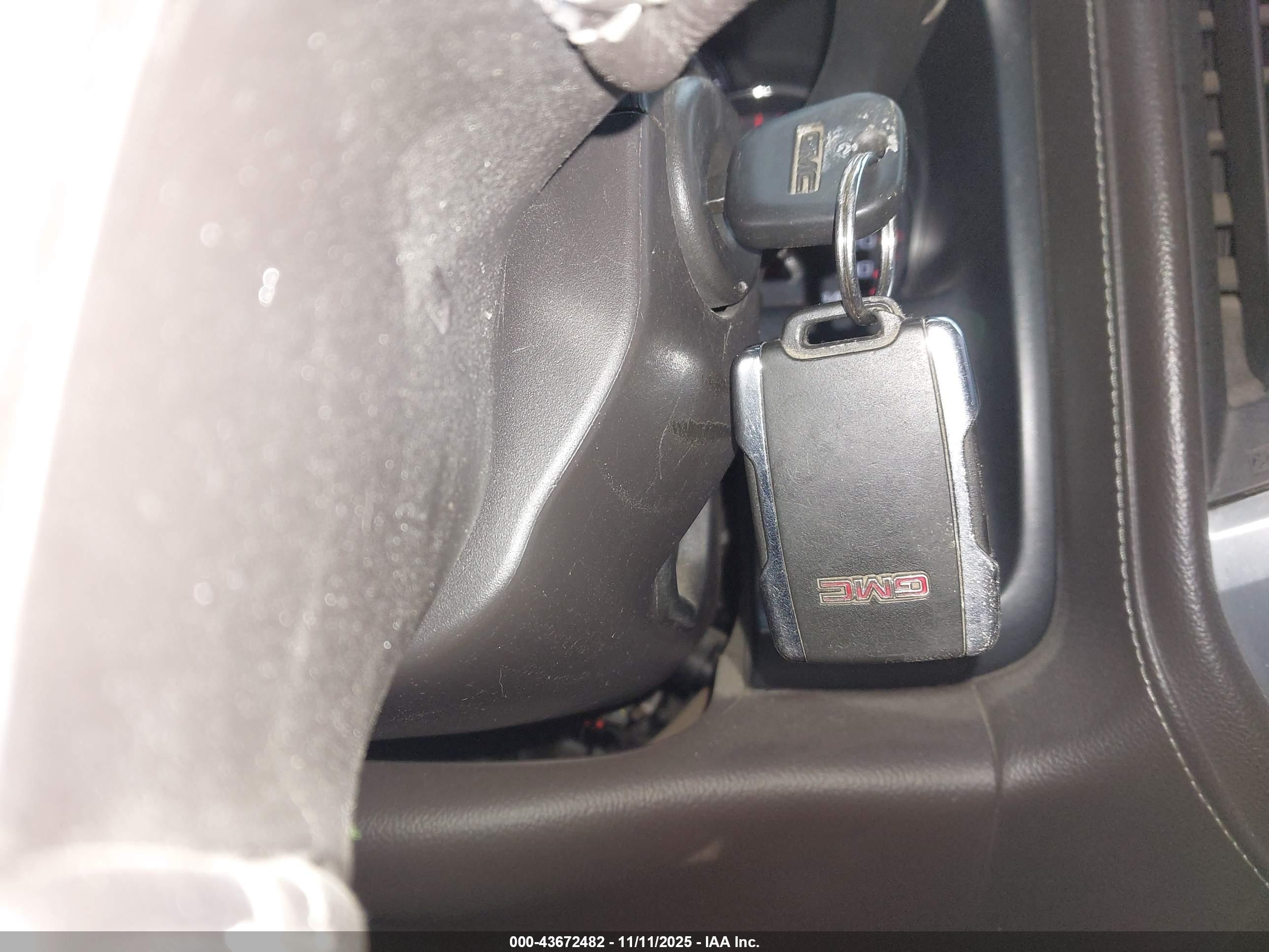 GMC SIERRA image 11