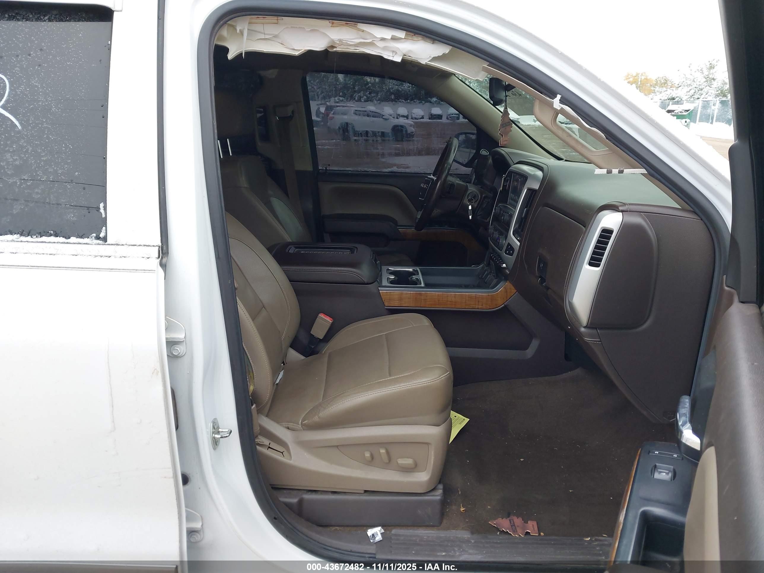 GMC SIERRA image 5