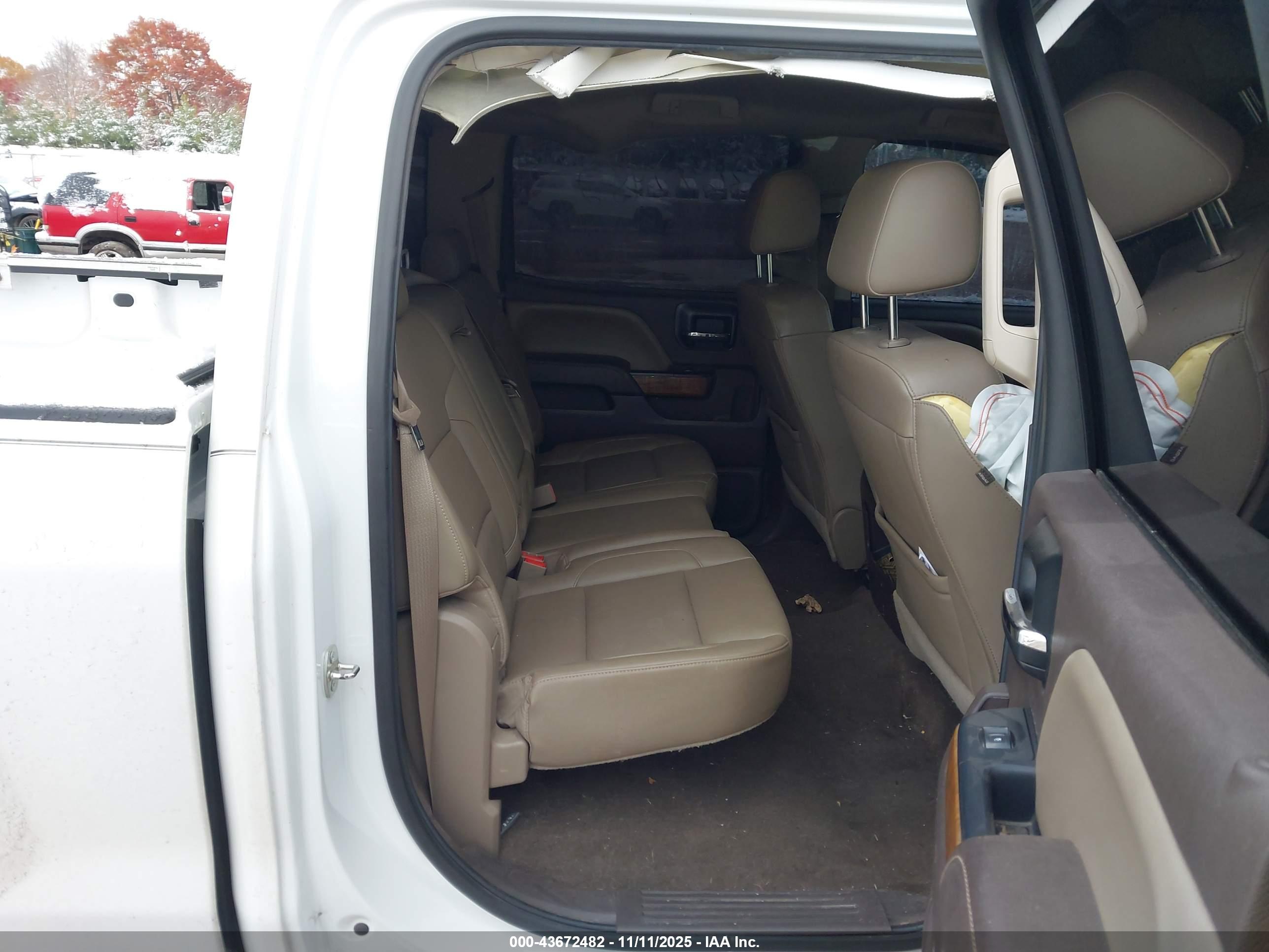 GMC SIERRA image 8