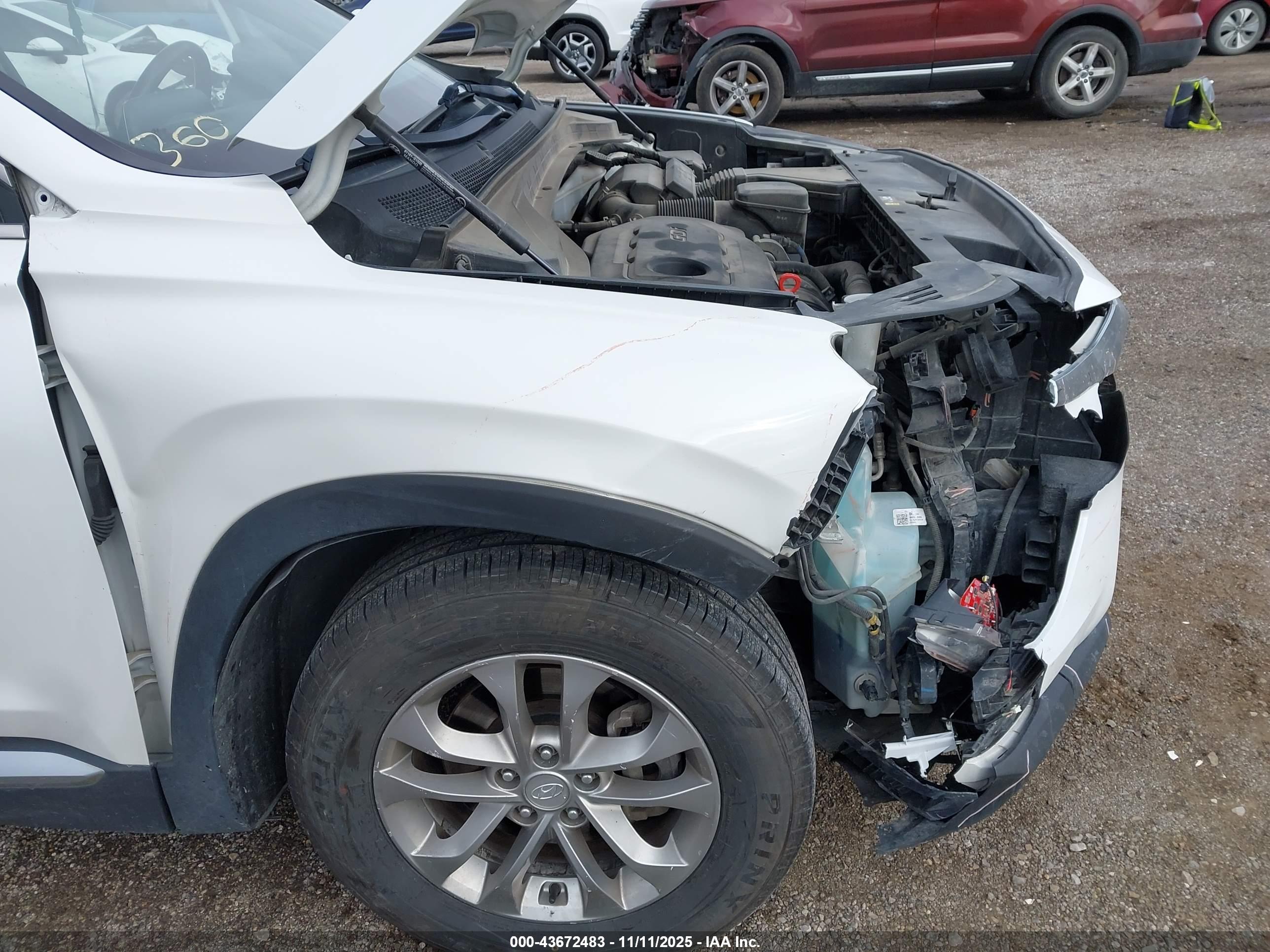 HYUNDAI SANTA image 6