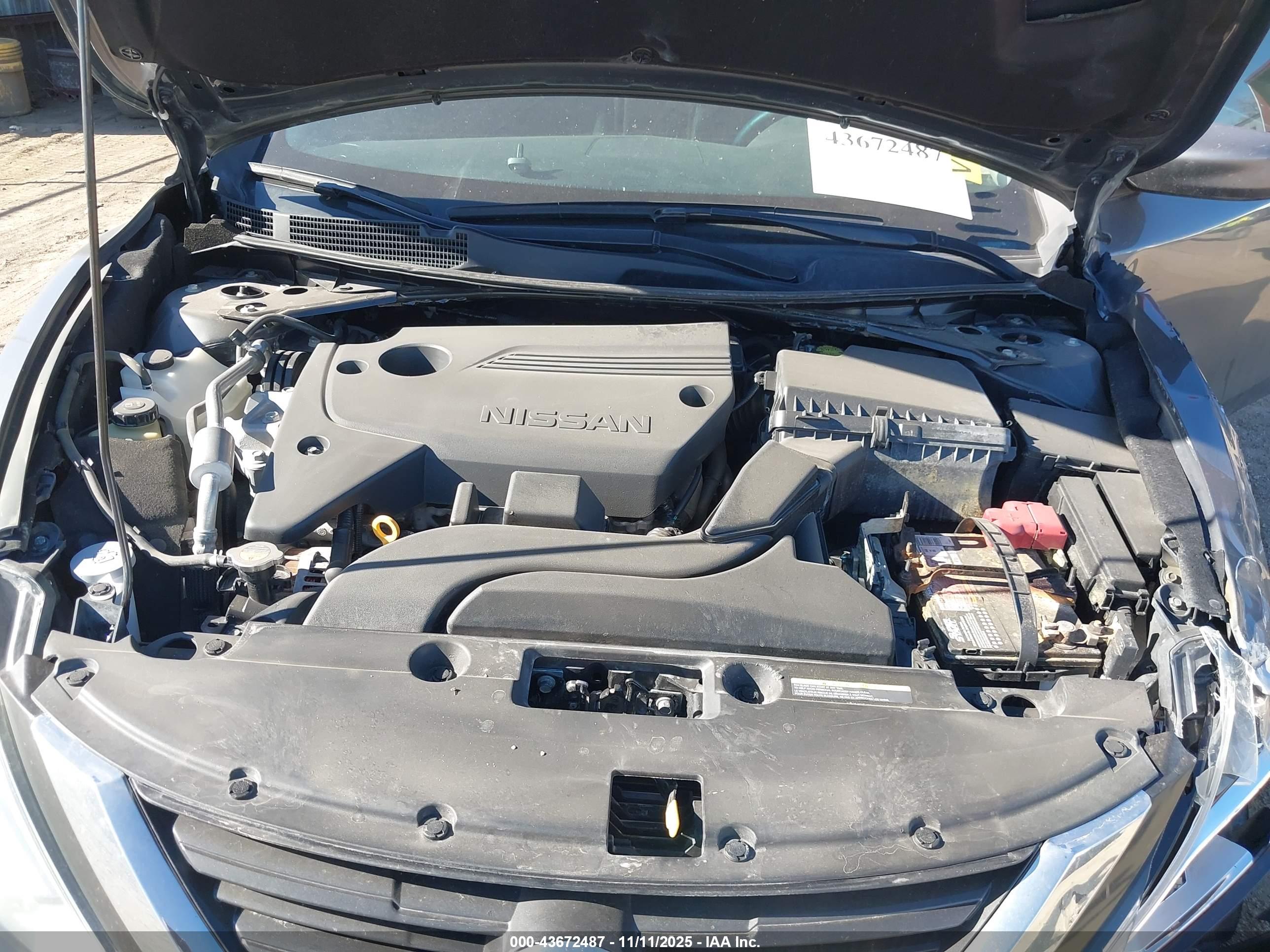 NISSAN ALTIMA image 10