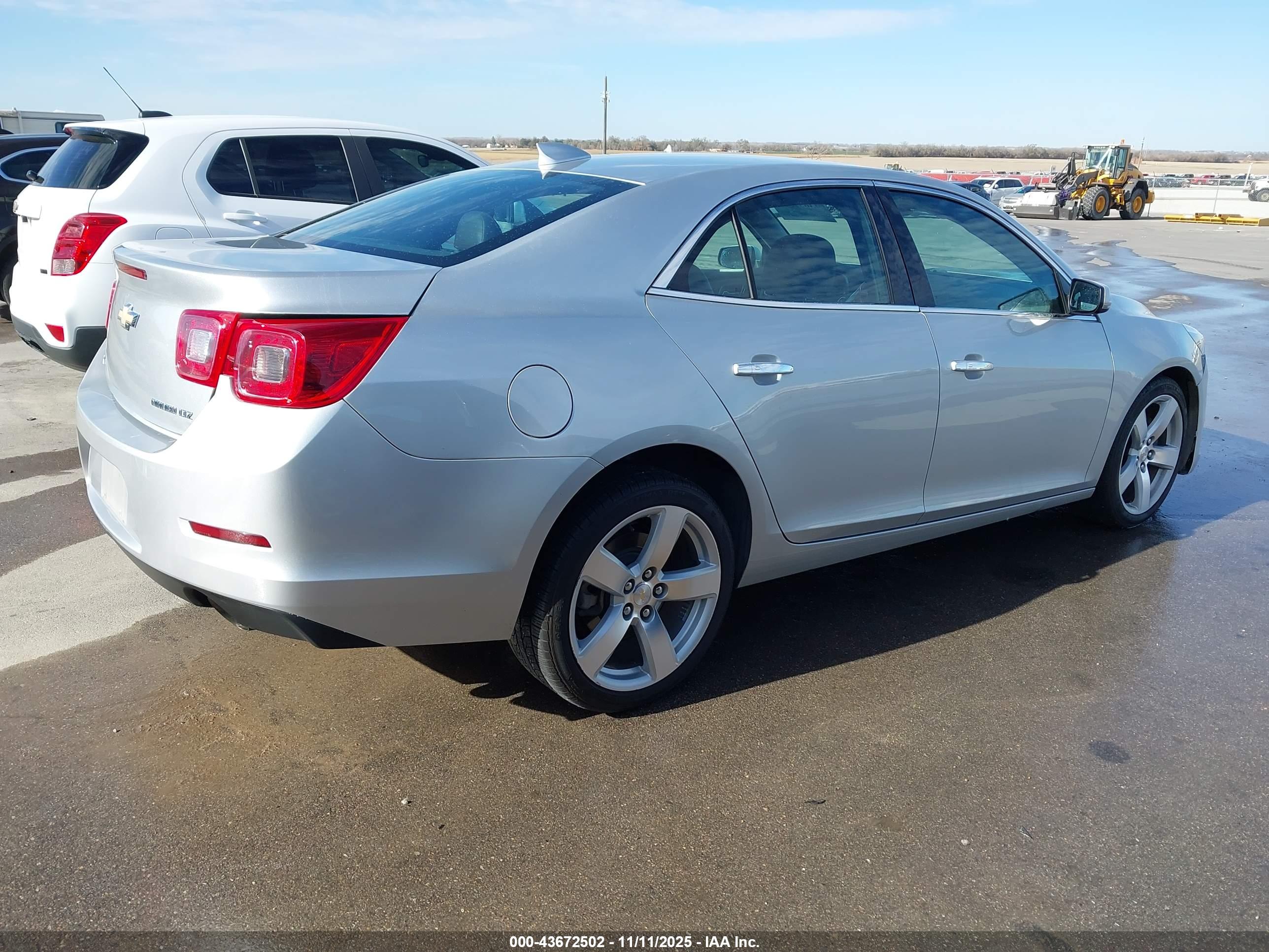 CHEVROLET MALIBU image 4