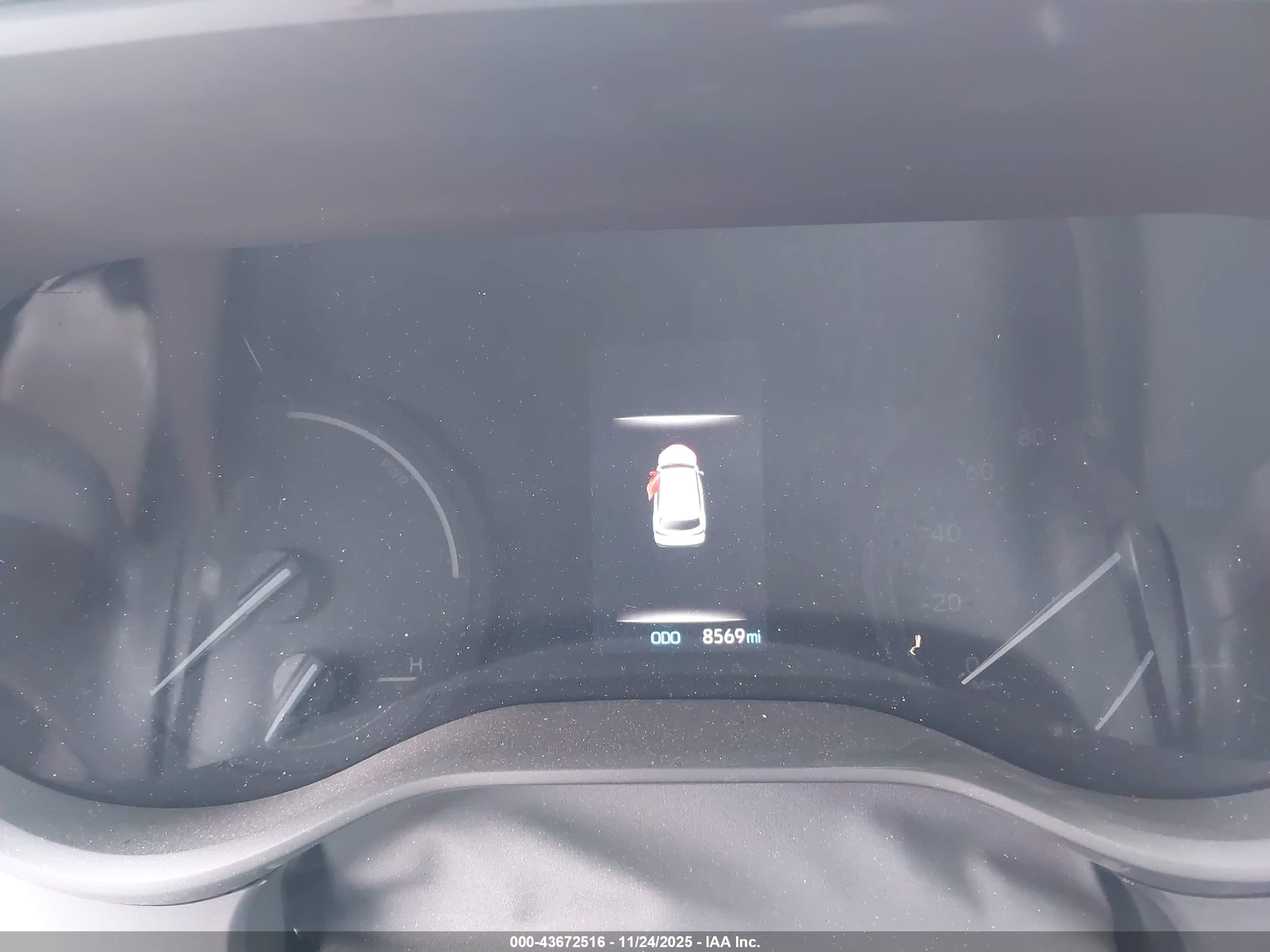 TOYOTA SIENNA image 7